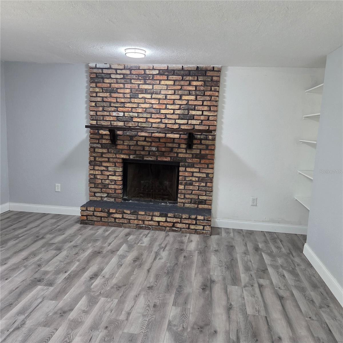 810 Swiss Ln Property Photo 10