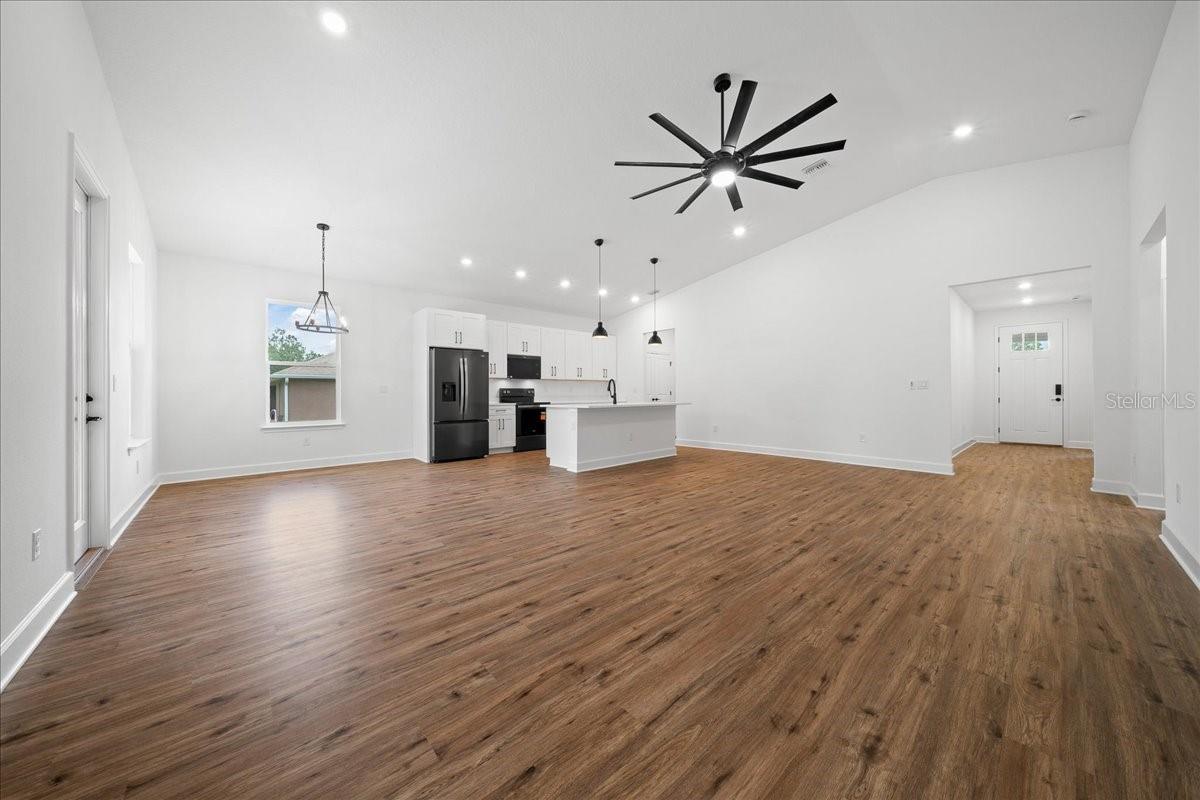 15095 Snowy Owl Ave Property Photo 15