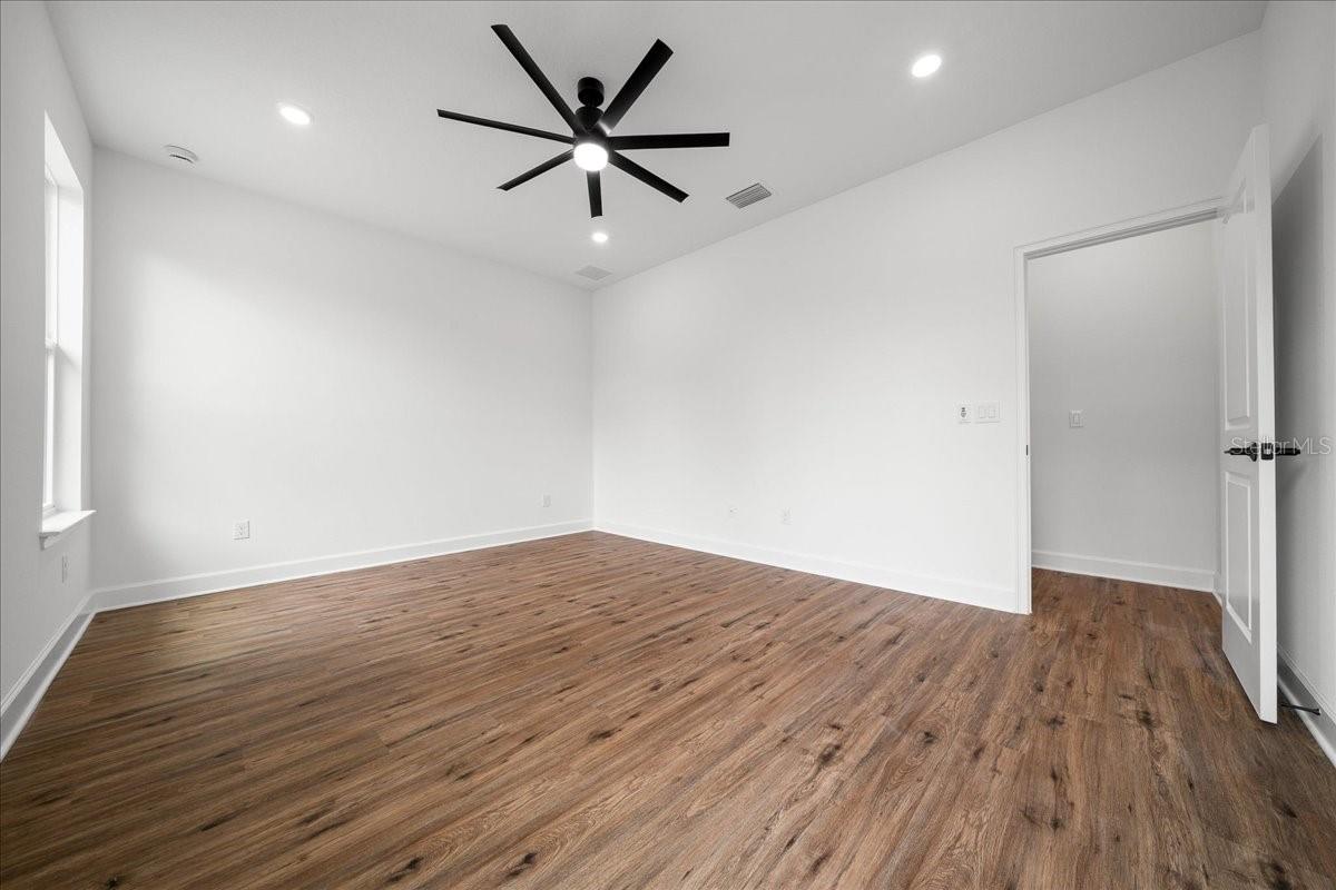 15095 Snowy Owl Ave Property Photo 44