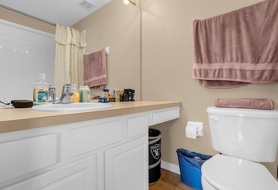 727 Shropshire Loop Property Photo 11
