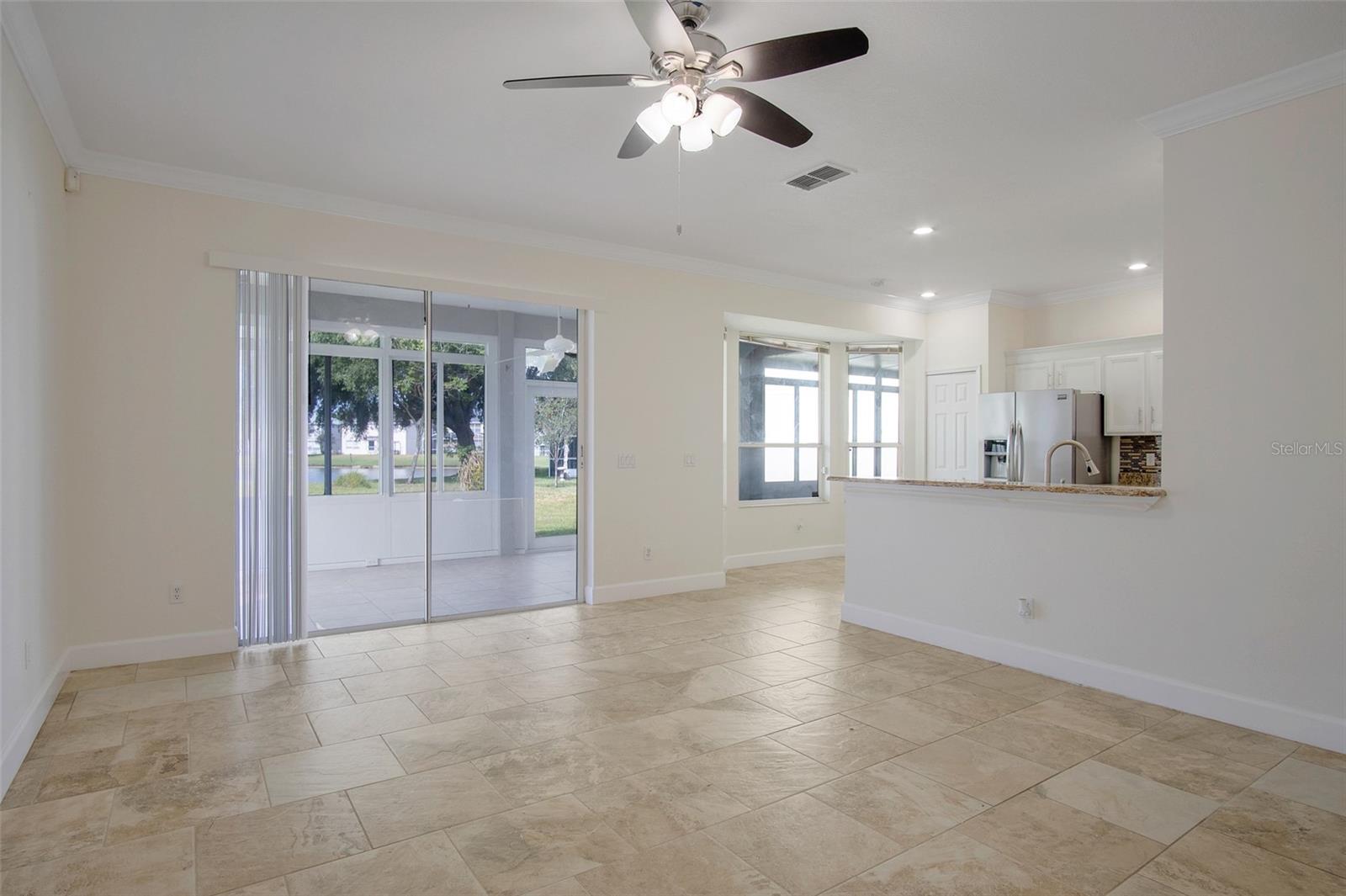 12661 Enclave Dr Property Photo 8