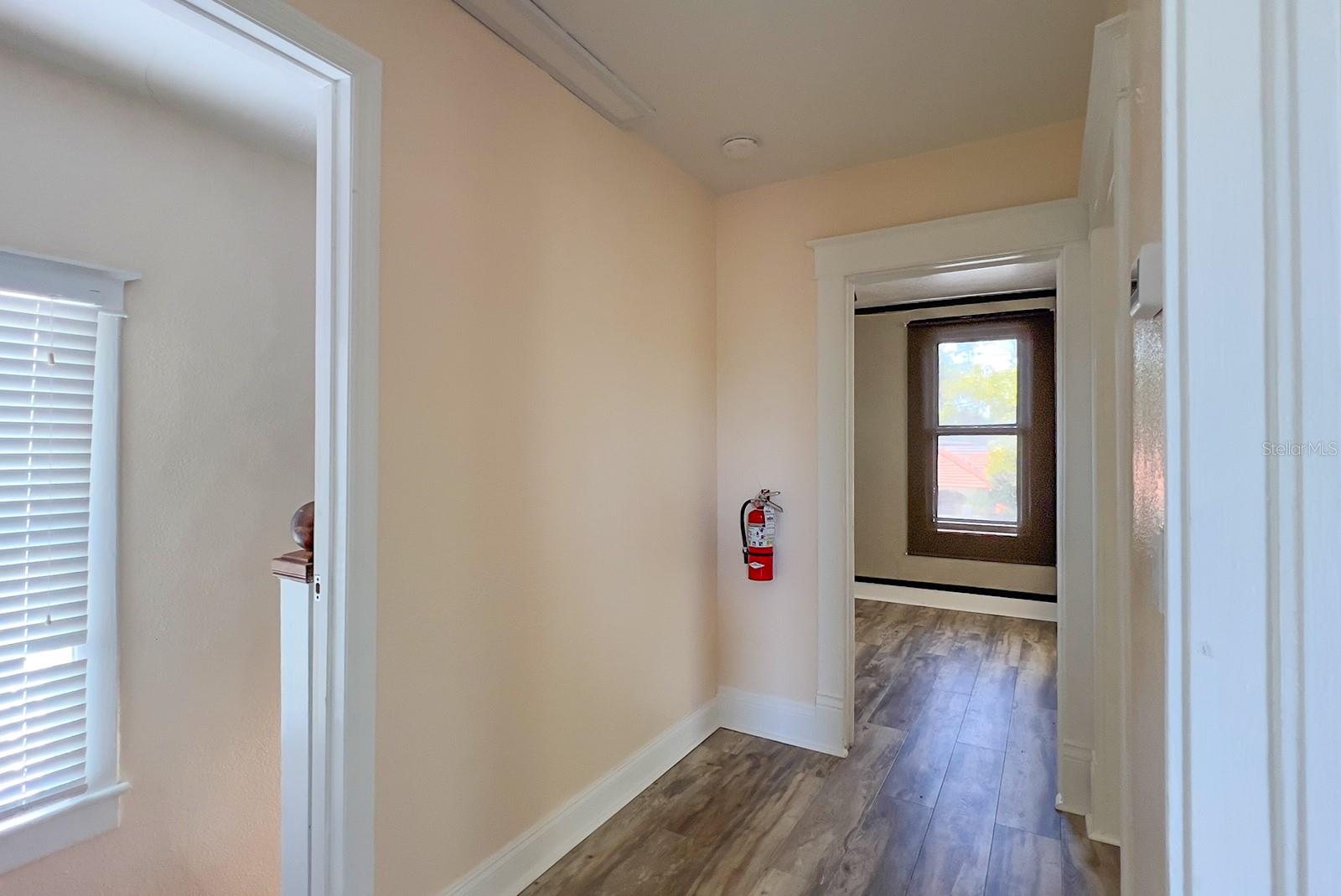 821 Emmett St #2nd Floor Property Photo 34