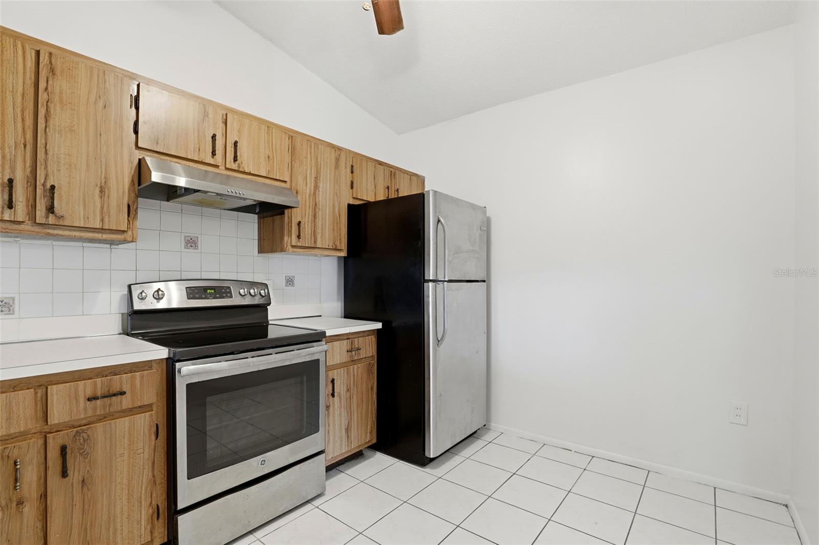 1056 Soria Ave Property Photo 13