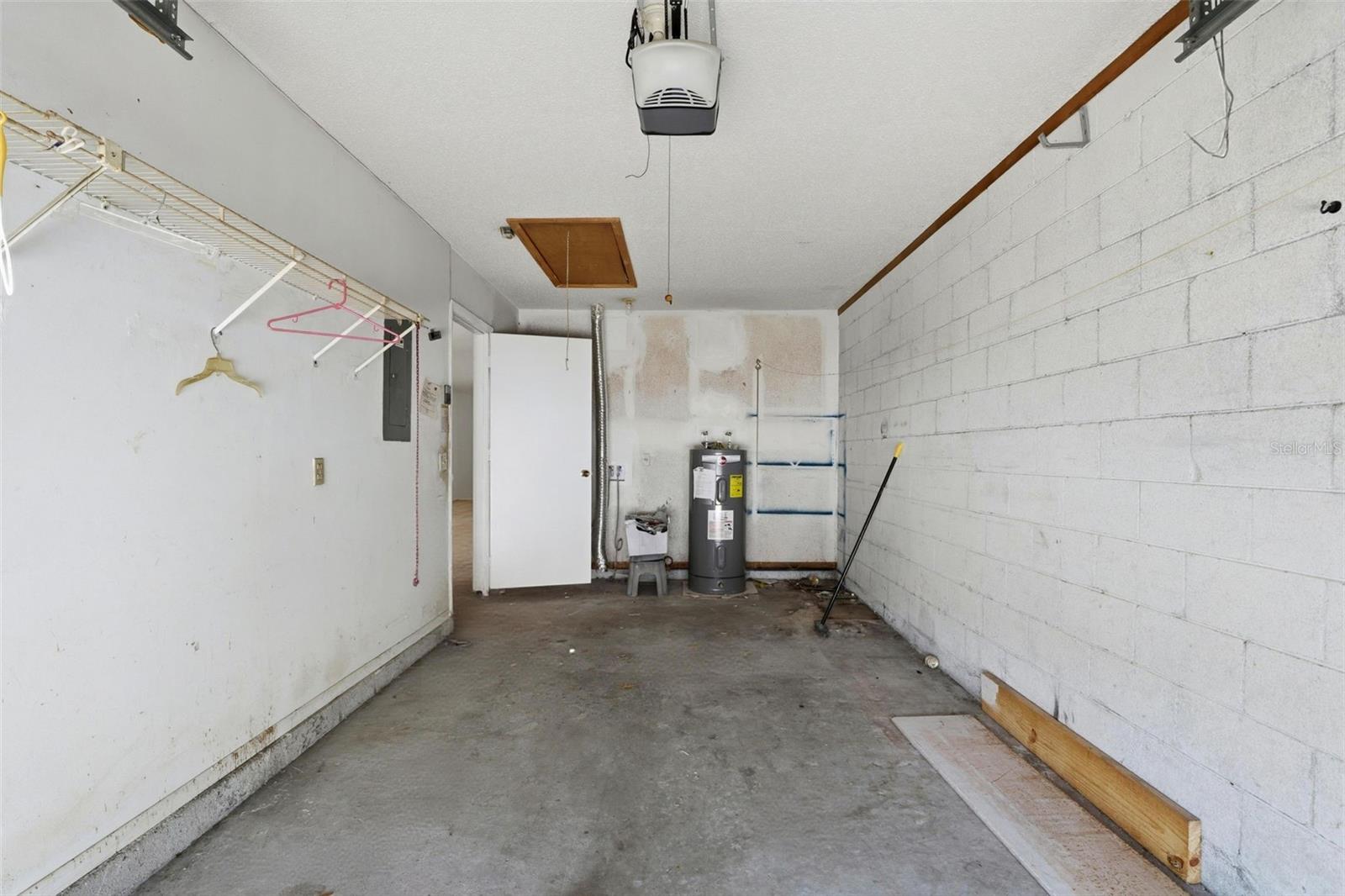 1056 Soria Ave Property Photo 22