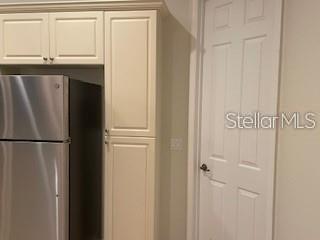 213 Lourdan Ct Property Photo 7