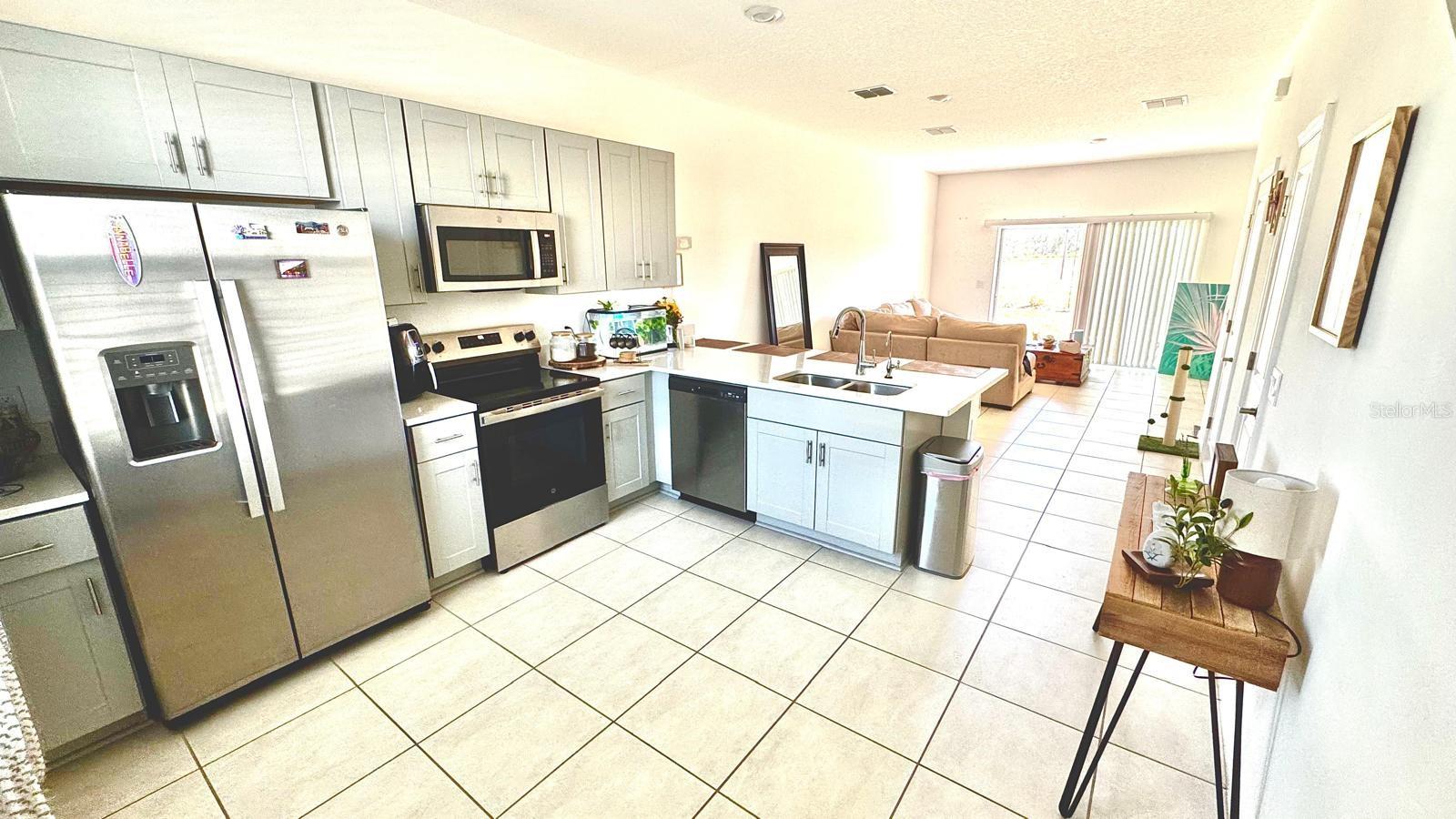 3322 Composition St Property Photo 3