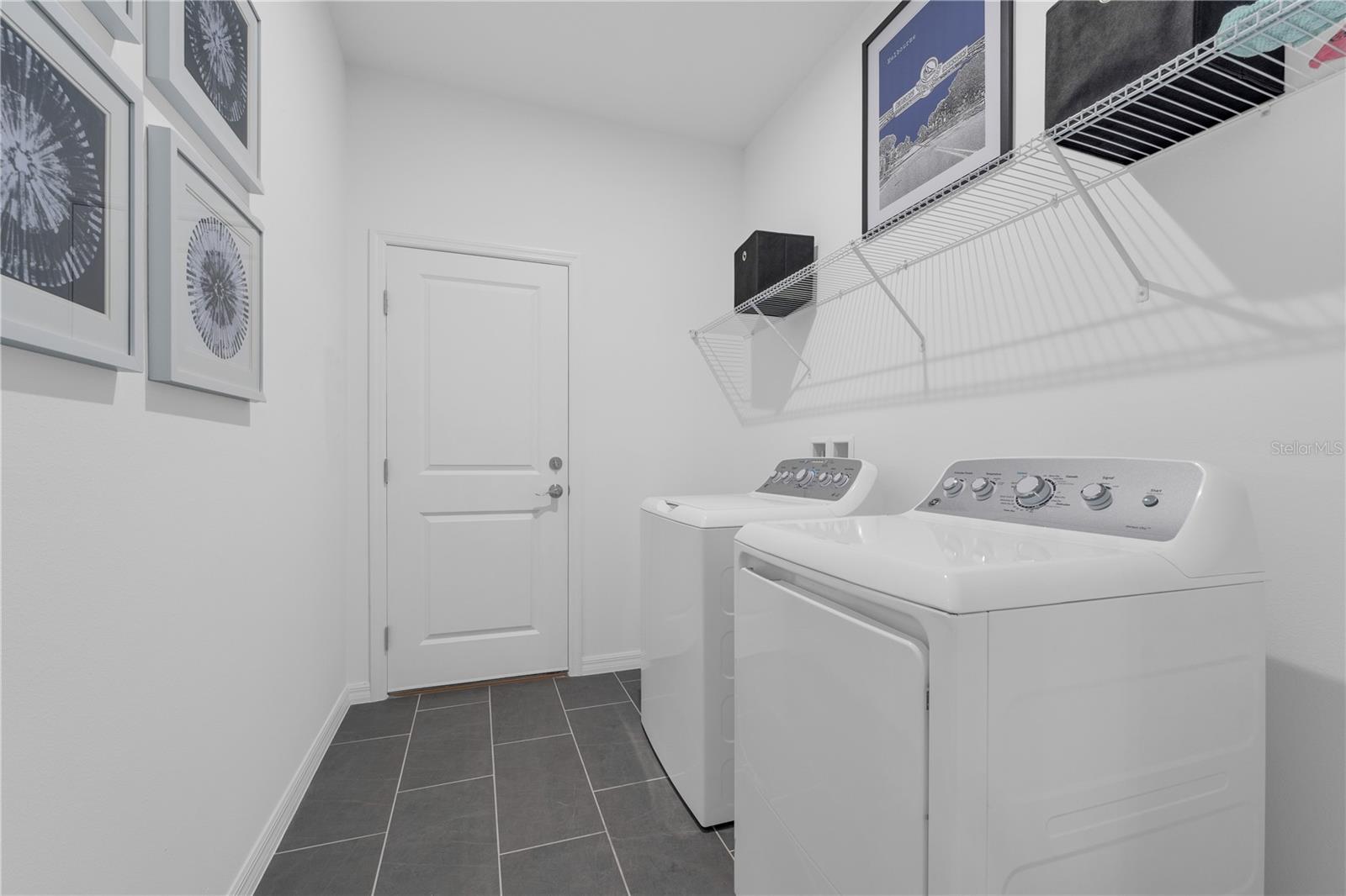 1714 Flag St Property Photo 10