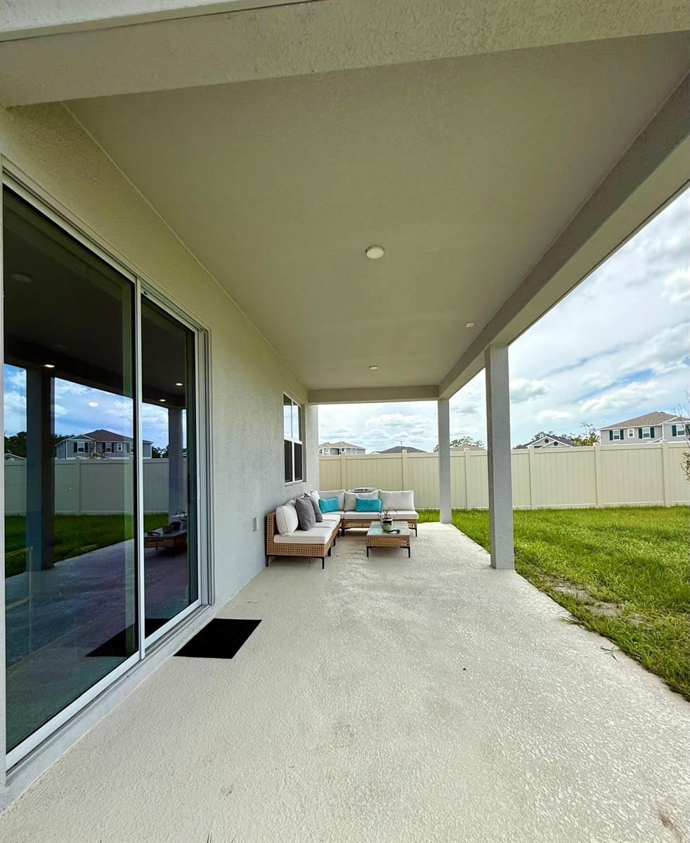 16522 Brook Isle Way Property Photo 18