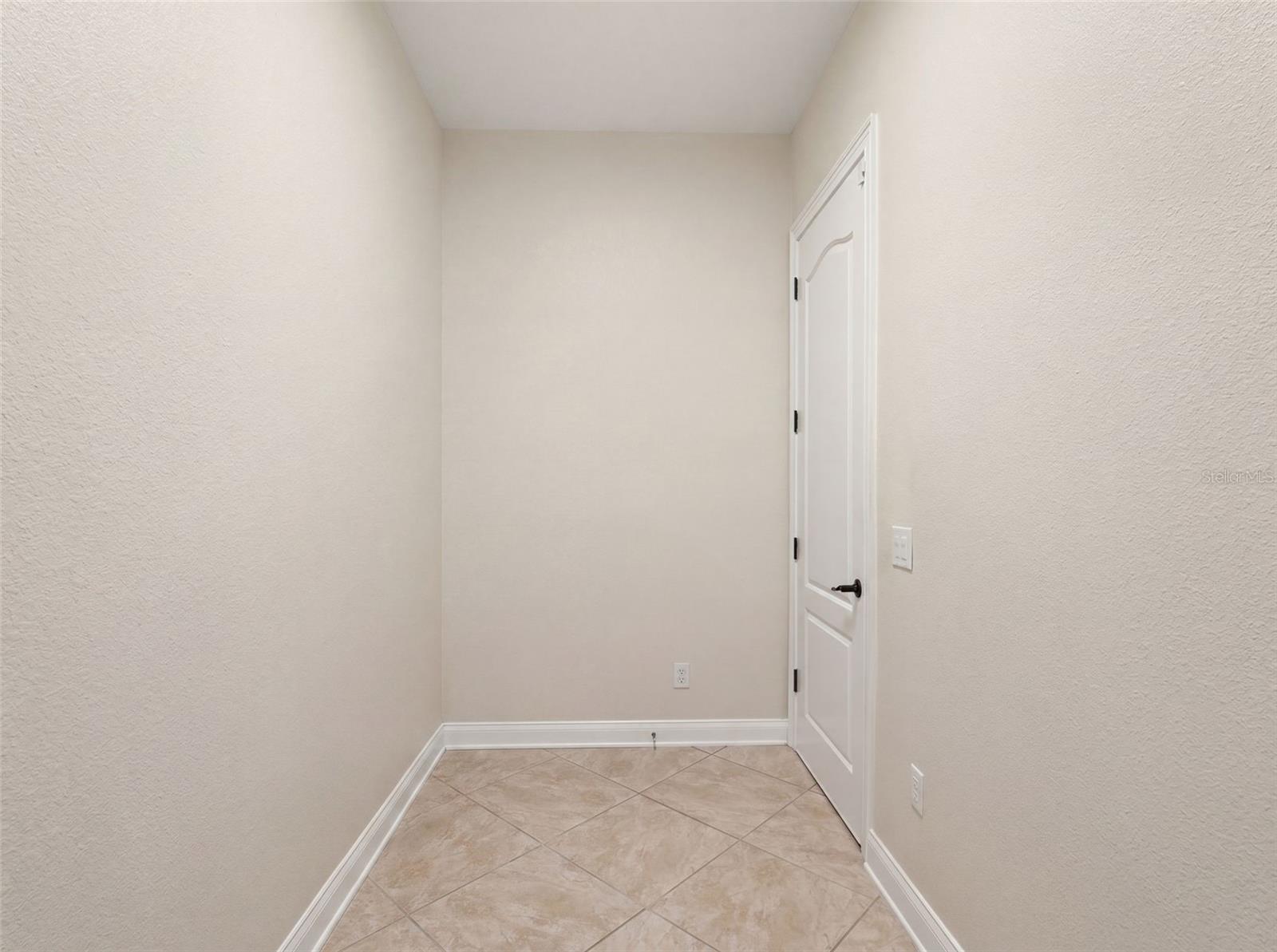 25622 Hawks Run Ln Property Photo 47