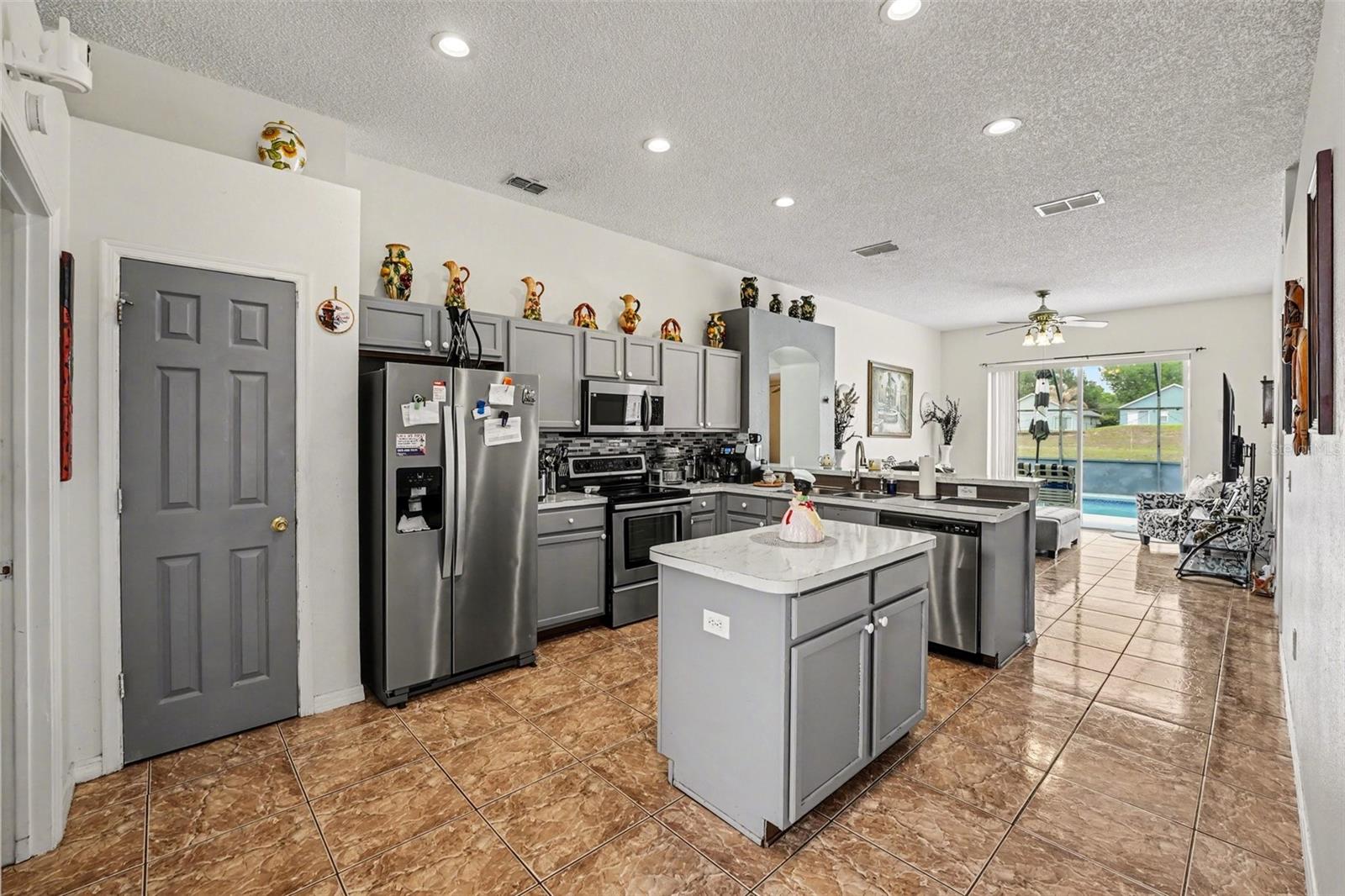 732 Glenco Dr Property Photo 24
