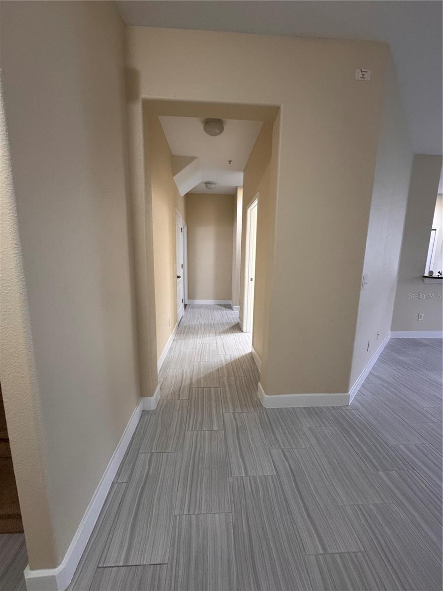 15511 Campden St Property Photo 8