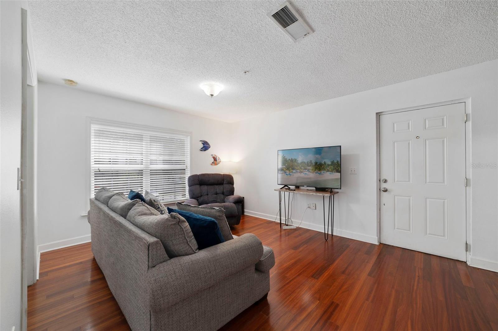 2019 Dixie Belle Dr #g Property Photo 4