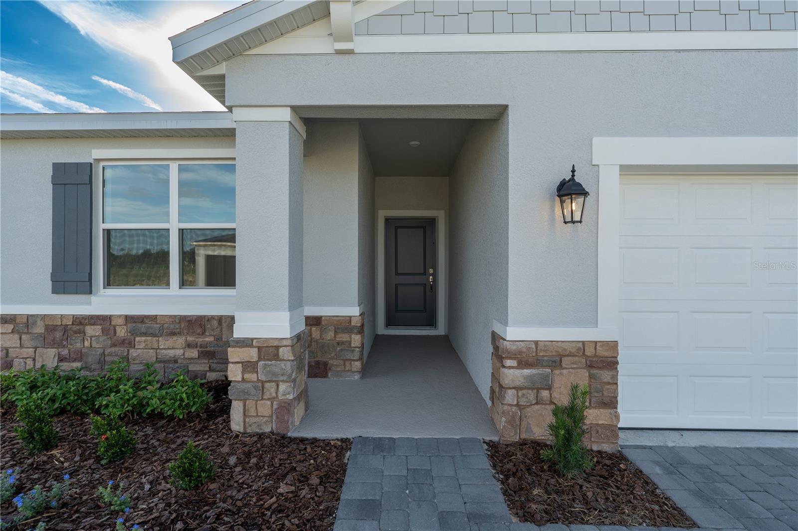 5844 Cliffbow Loop Property Photo 2