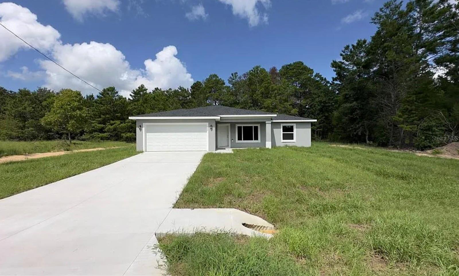 122 MALAUKA LOOP Property Photo 1