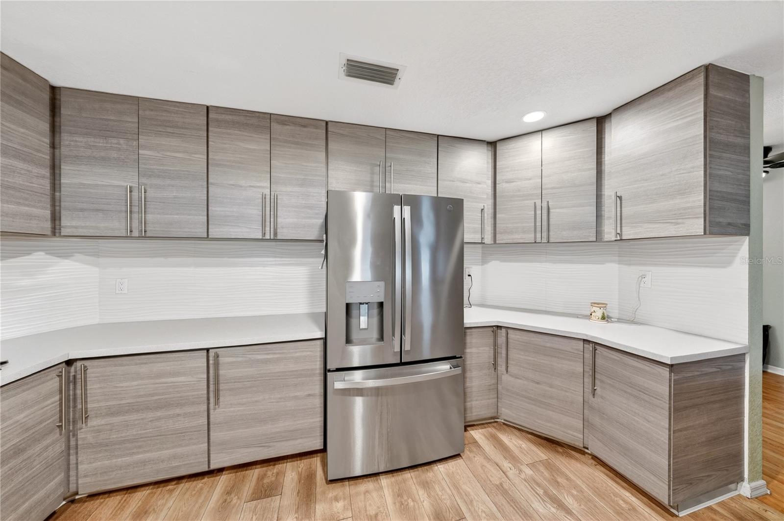7222 Stanford Dr Property Photo 9