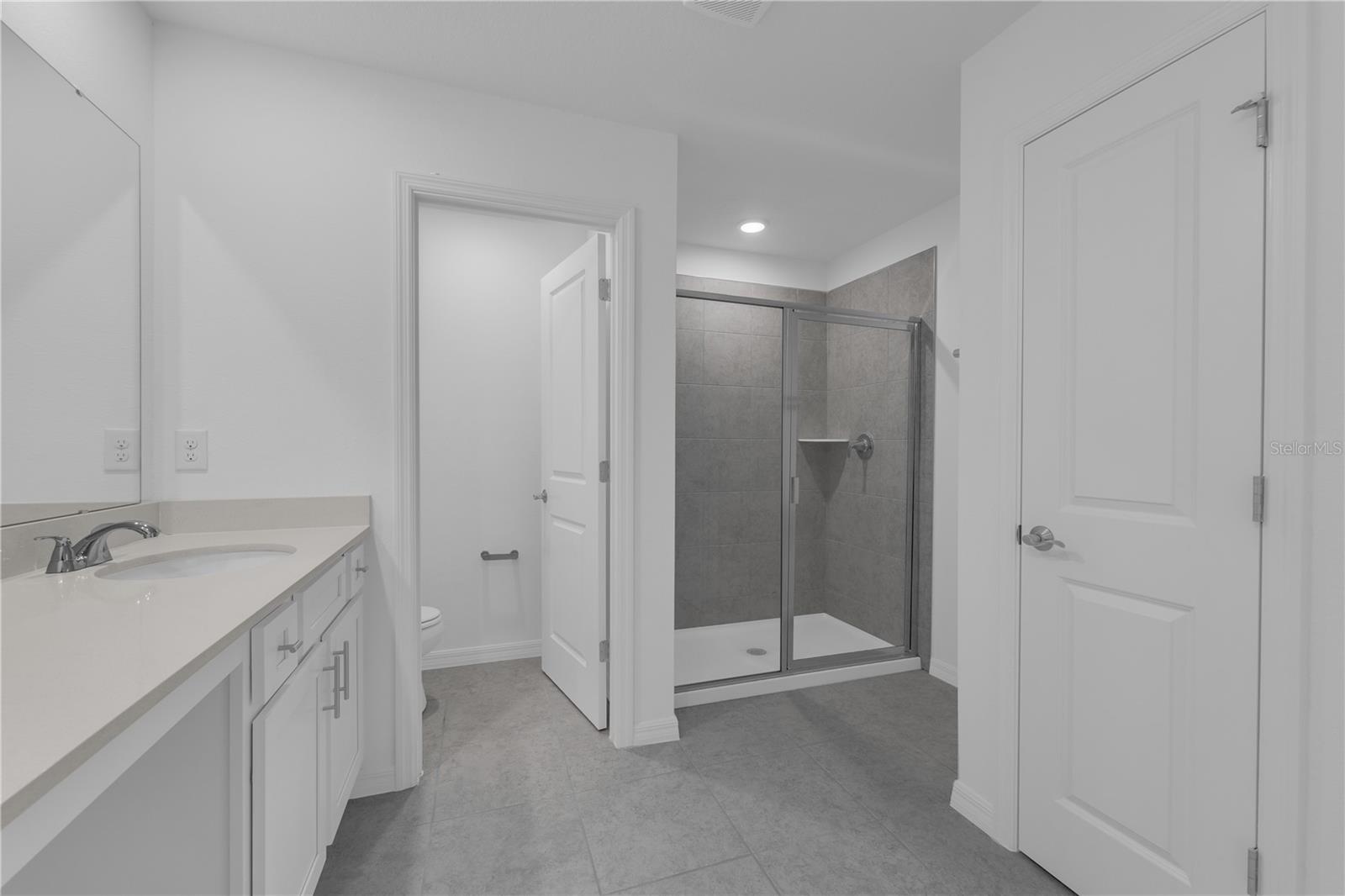 856 Castleford Ave Property Photo 25