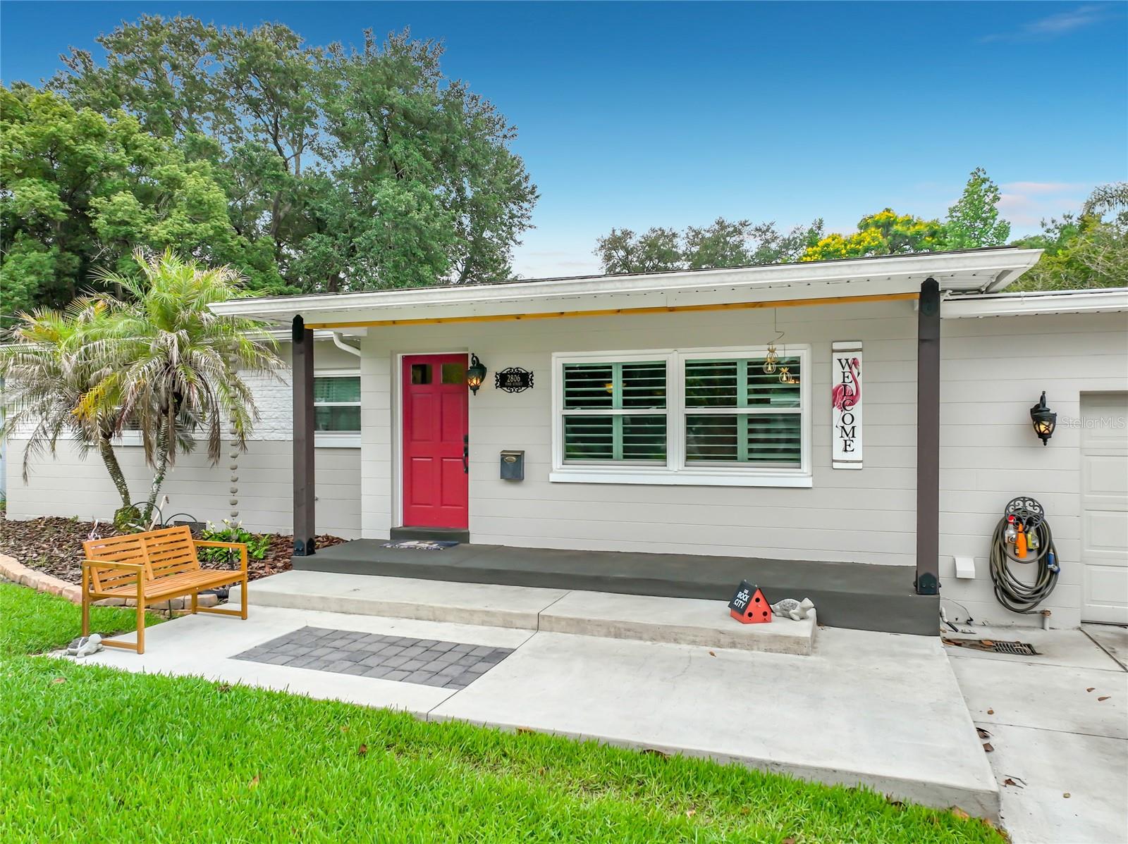 2806 Vine St Property Photo 3