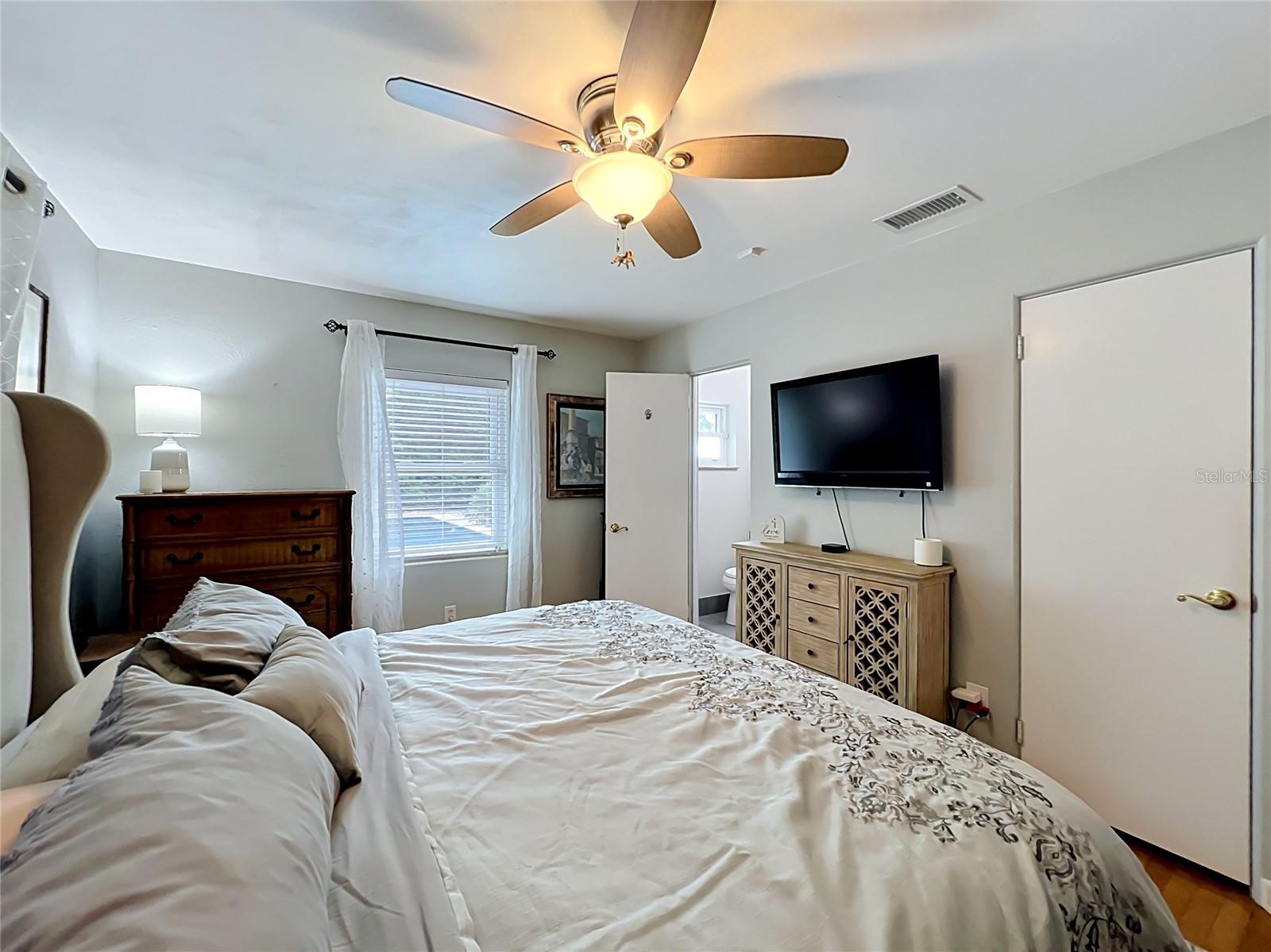 2806 Vine St Property Photo 19
