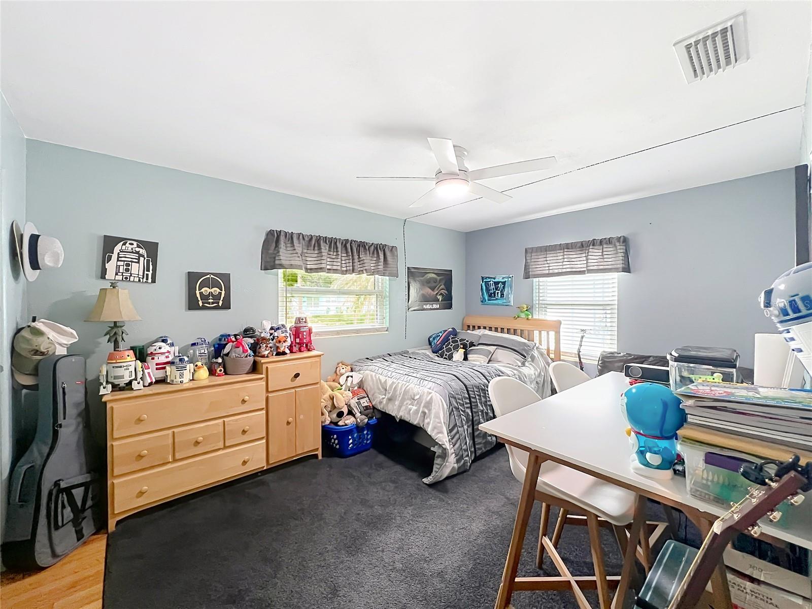 2806 Vine St Property Photo 24