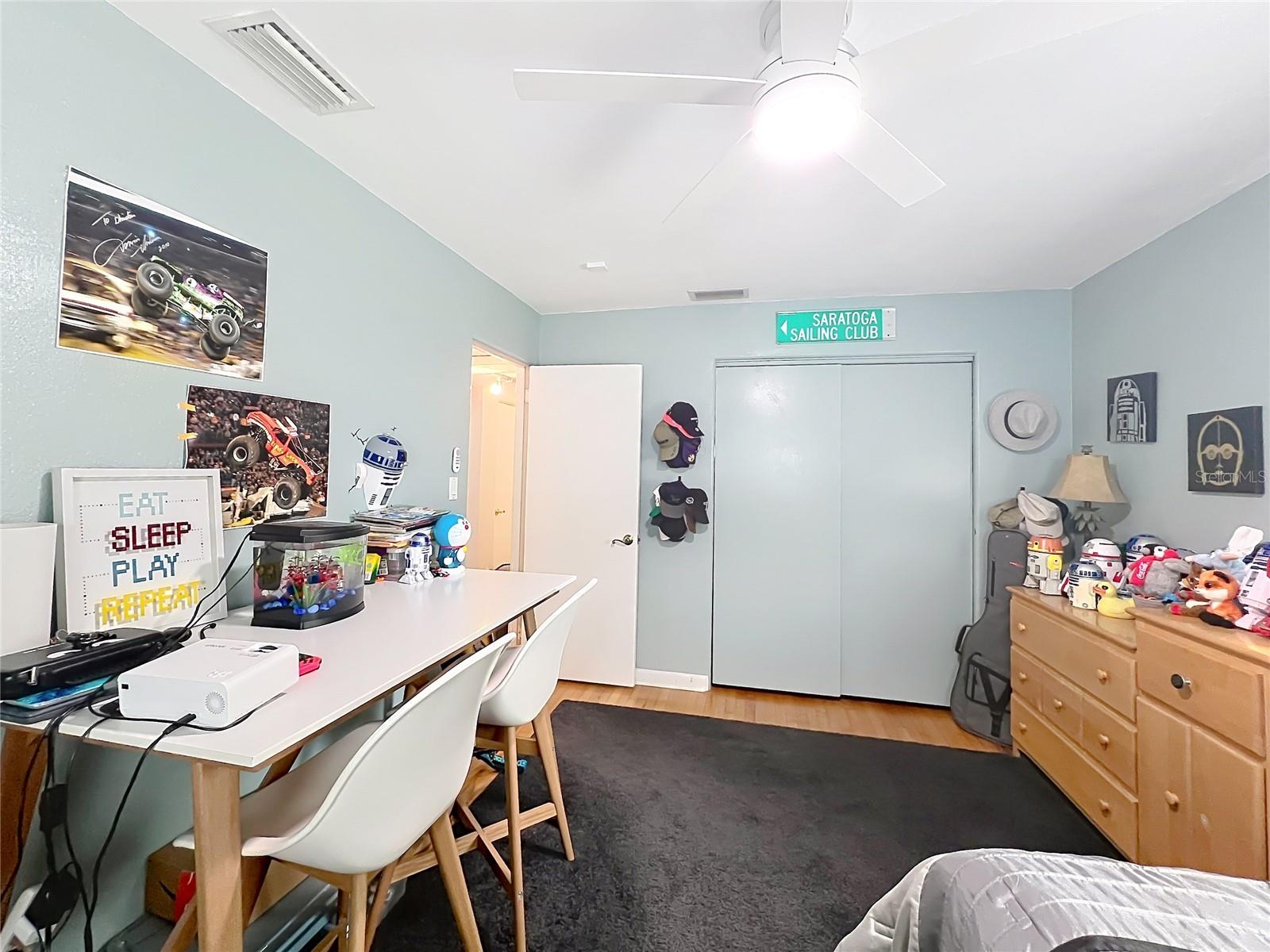 2806 Vine St Property Photo 27