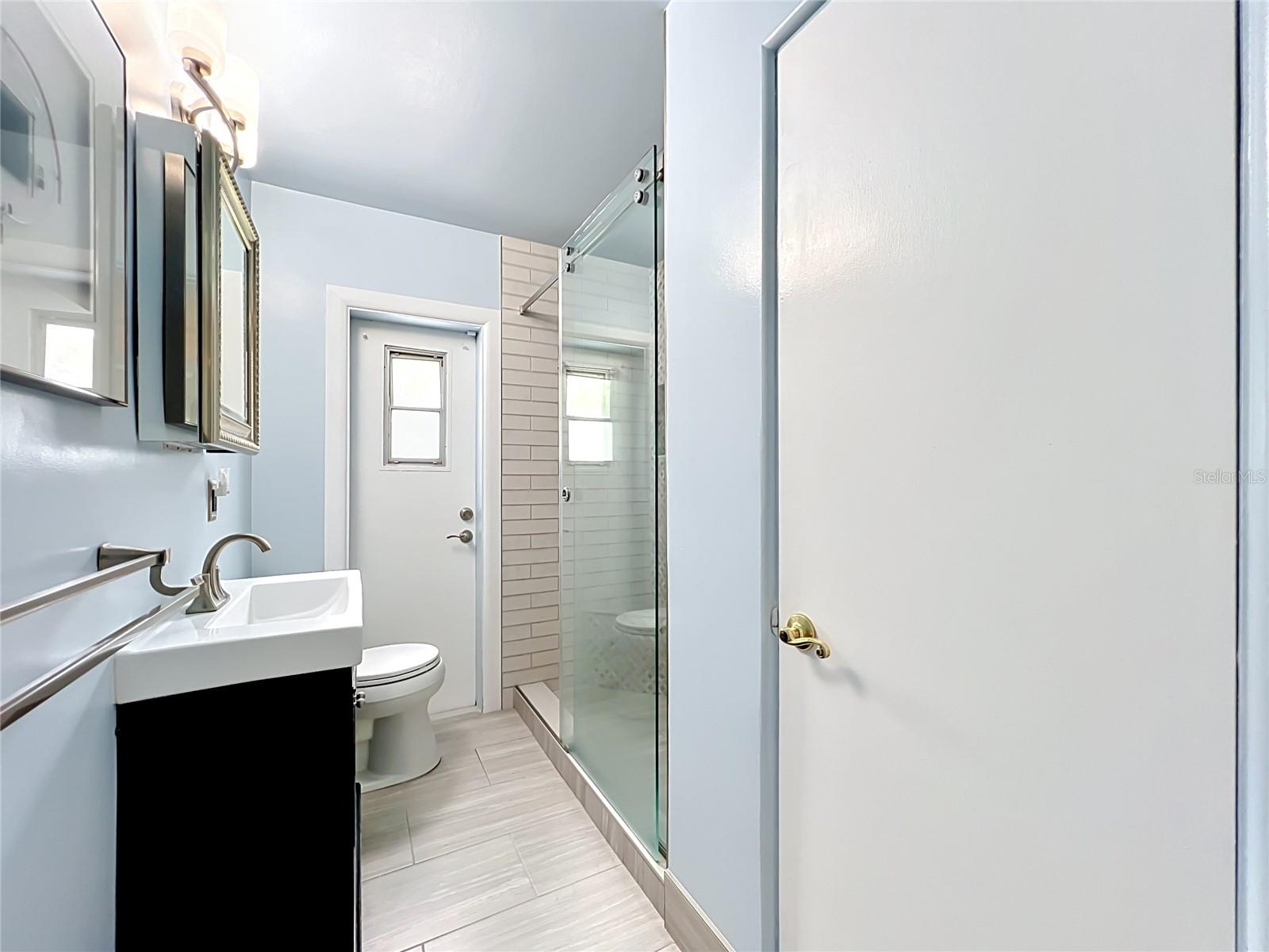 2806 Vine St Property Photo 28