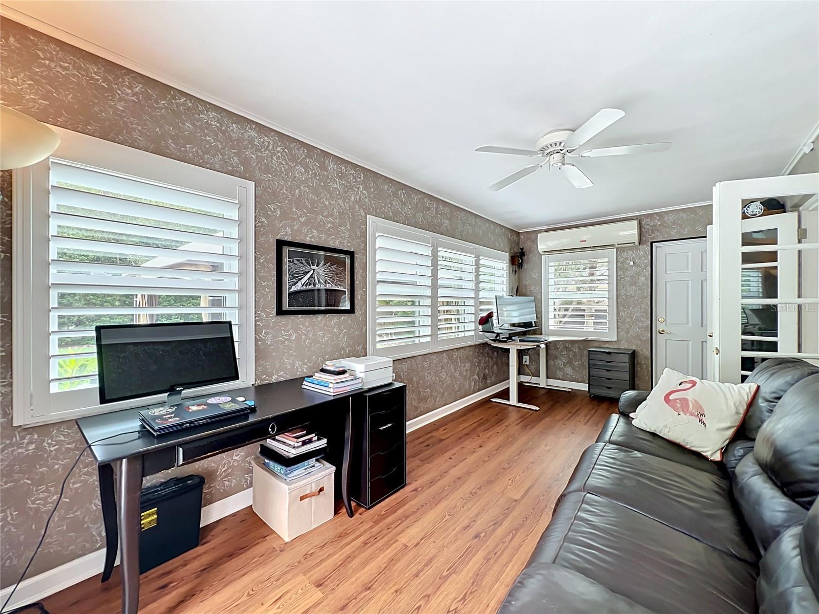 2806 Vine St Property Photo 38