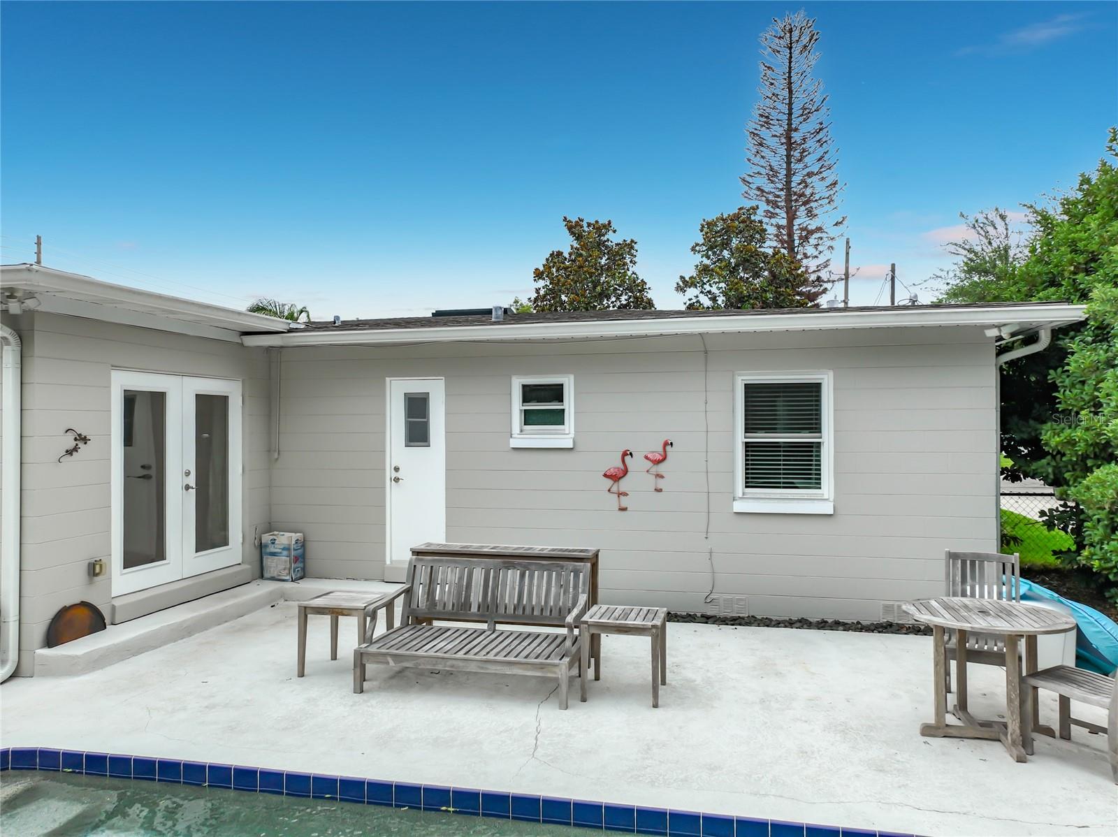2806 Vine St Property Photo 39
