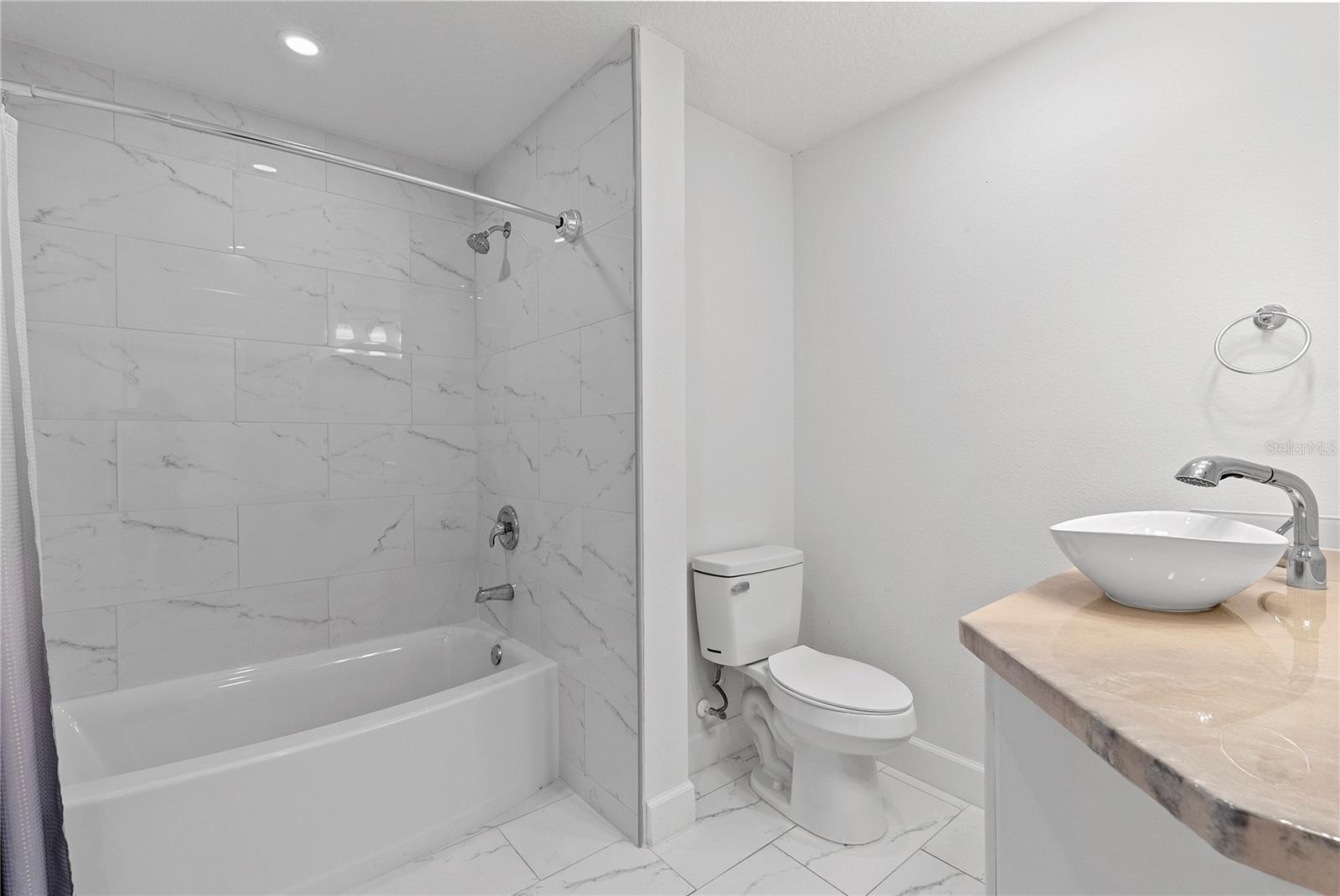 805 Leisey Cir Property Photo 27