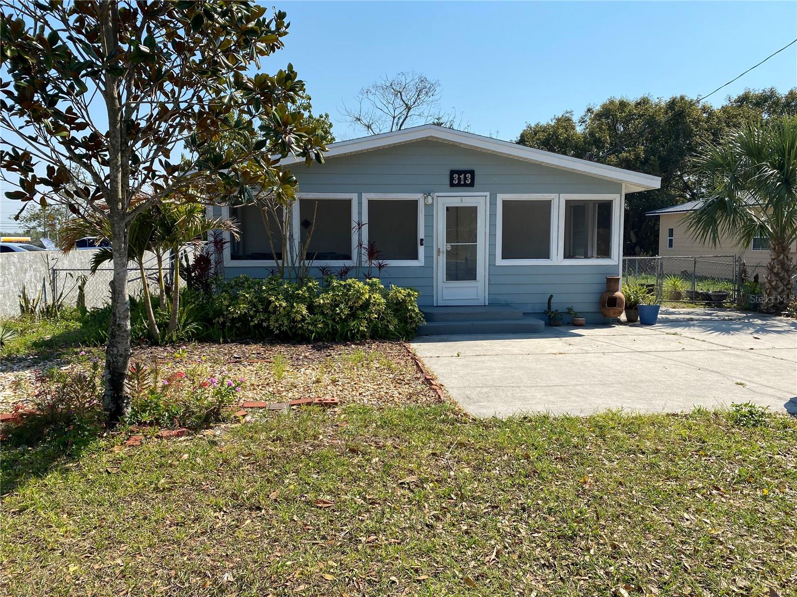 313 S Observatory Dr Property Photo 1
