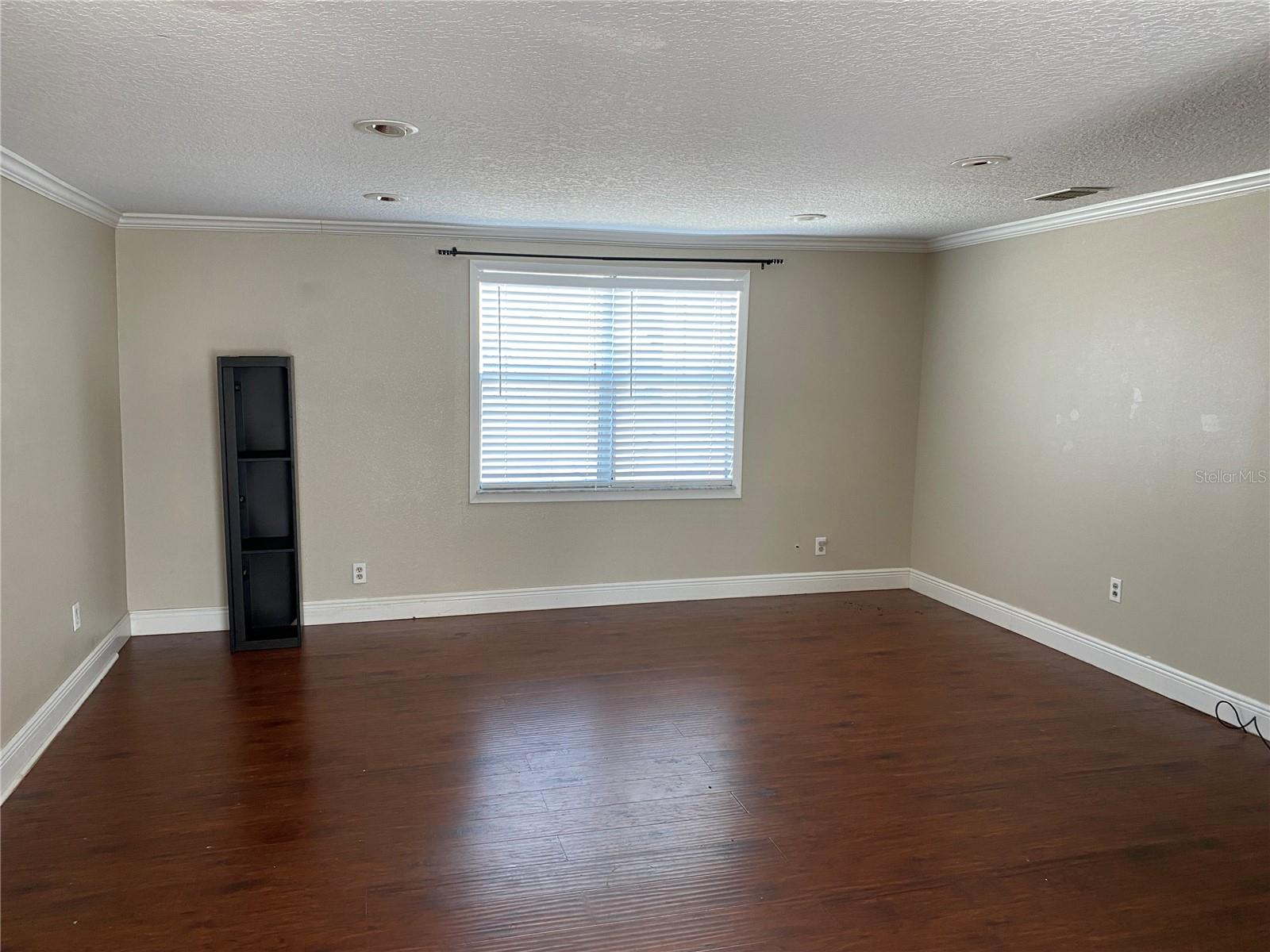 313 S Observatory Dr Property Photo 5