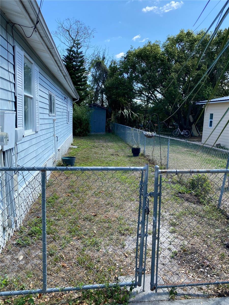 313 S Observatory Dr Property Photo 21