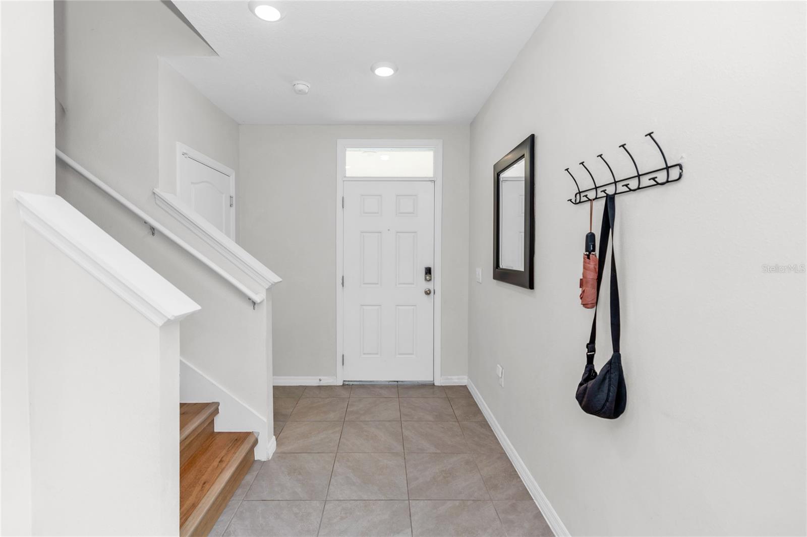 3758 Sungrove Cir Property Photo 4