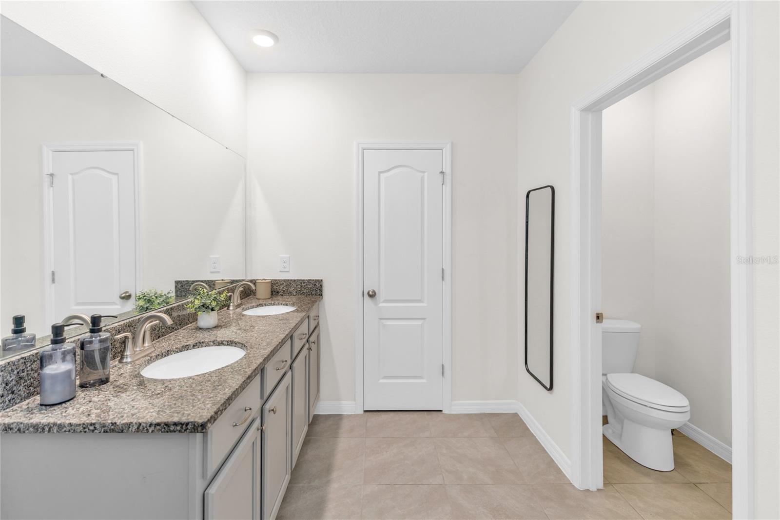 3758 Sungrove Cir Property Photo 21