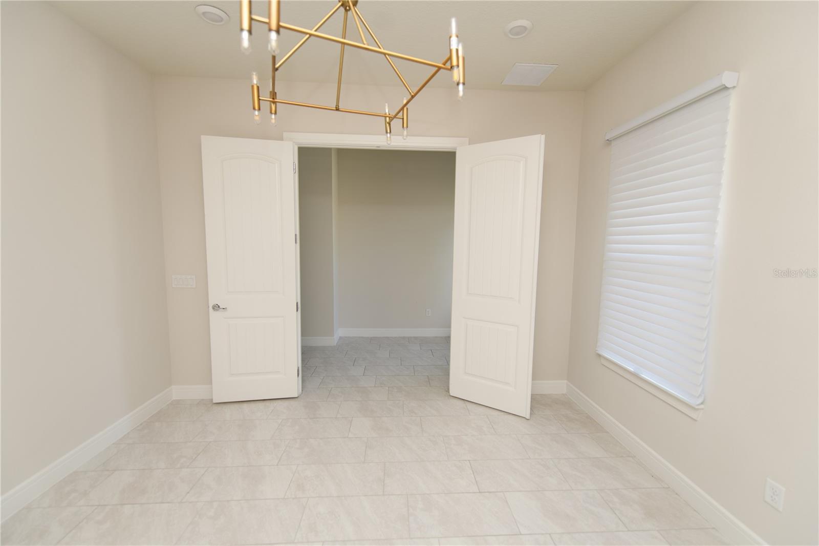 10746 Pahokee Beach Pl Property Photo 6