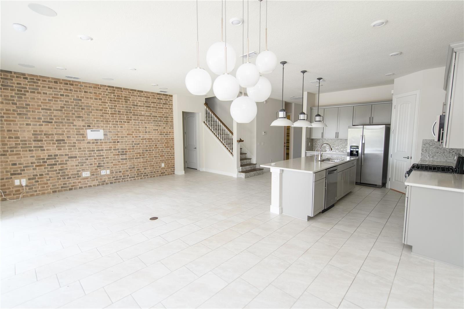 10746 Pahokee Beach Pl Property Photo 13