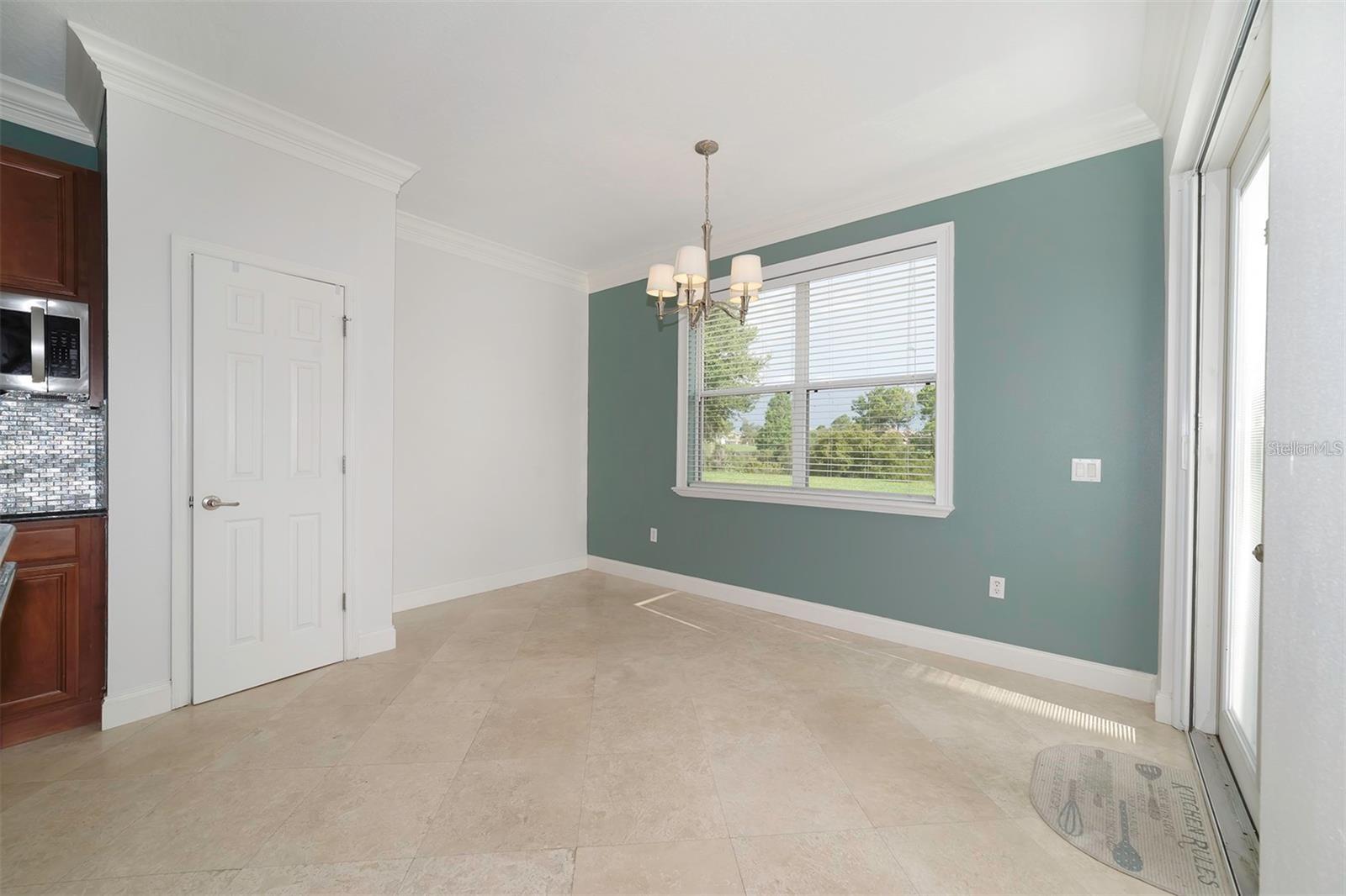 10124 Malpas Pt Property Photo 14
