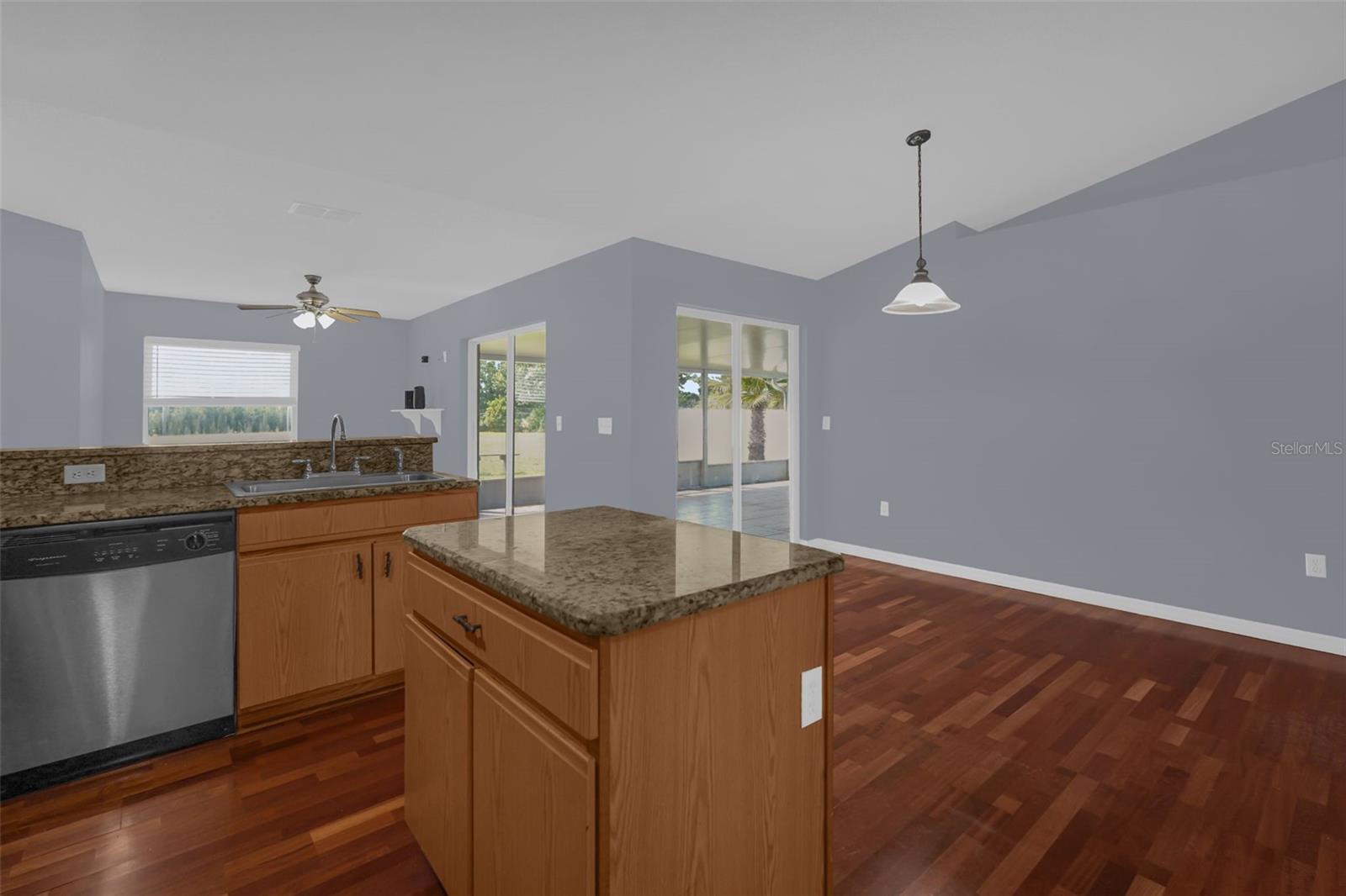 1147 Normandy Dr Property Photo 10