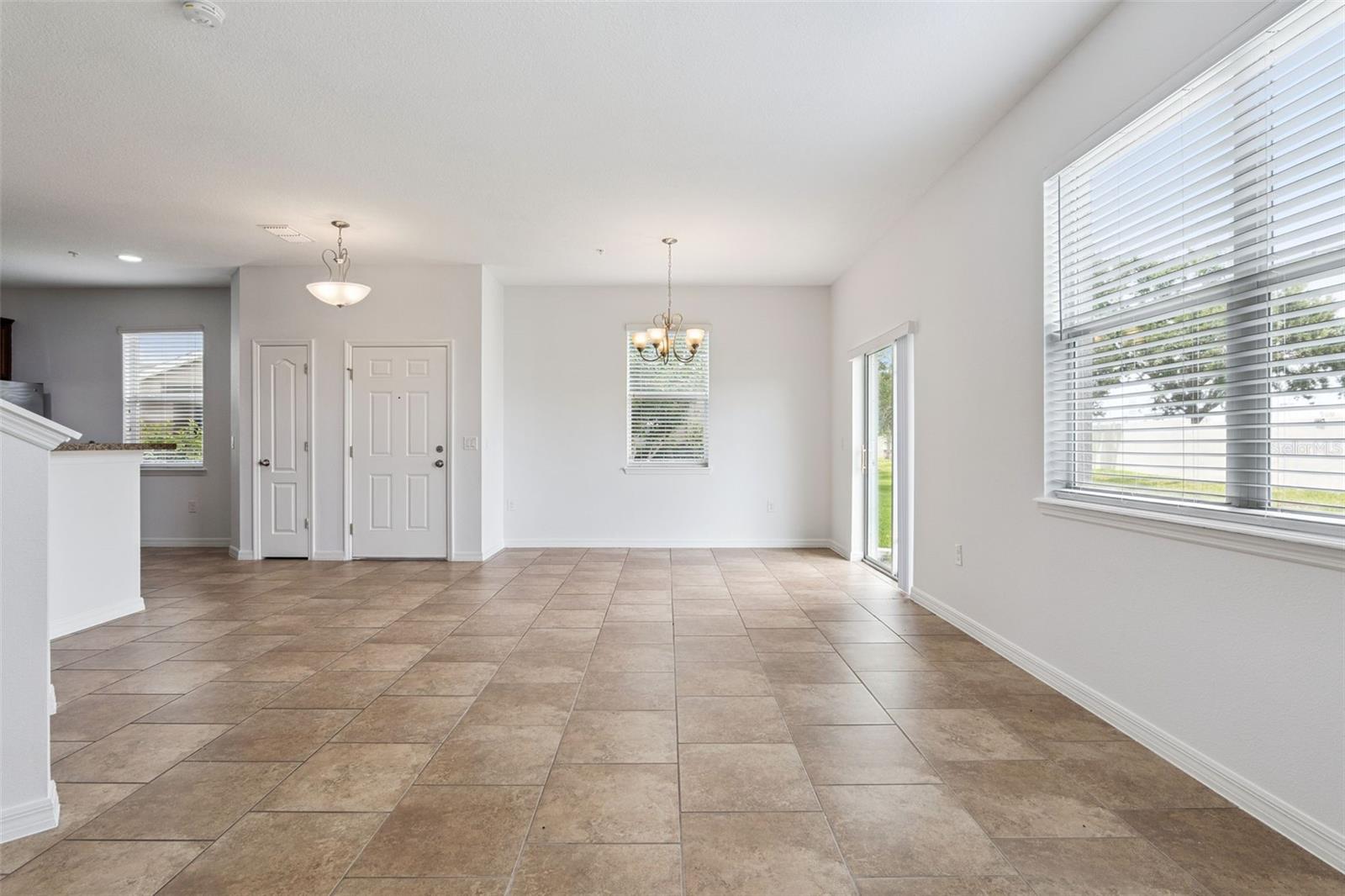 6558 S Goldenrod Rd #78b Property Photo 3