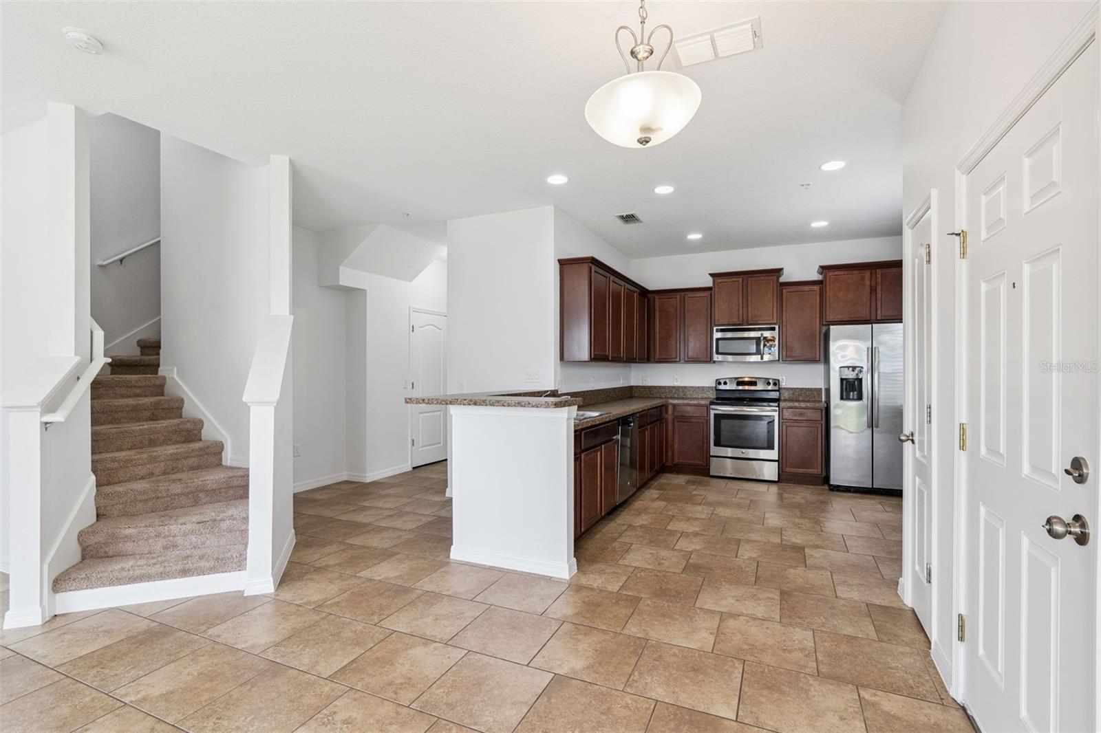 6558 S Goldenrod Rd #78b Property Photo 8