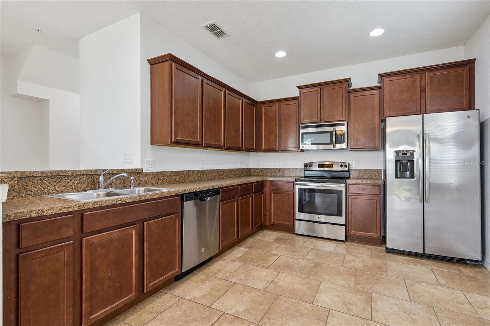 6558 S Goldenrod Rd #78b Property Photo 9