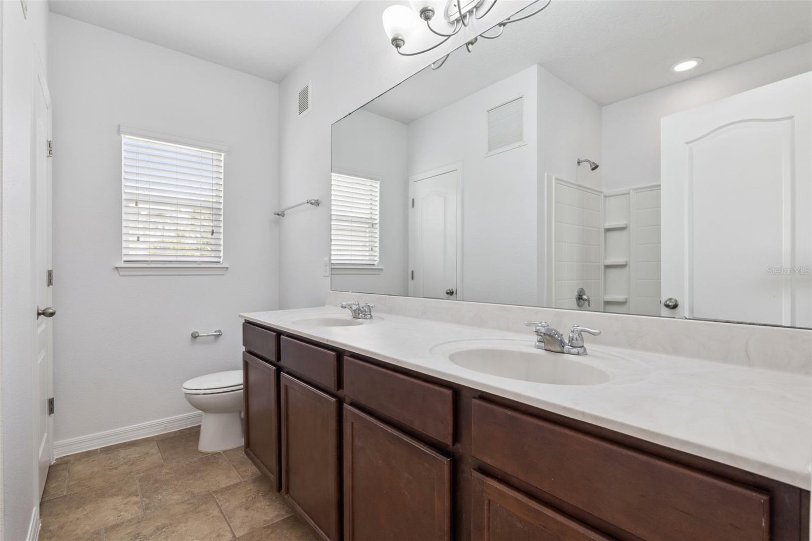 6558 S Goldenrod Rd #78b Property Photo 18