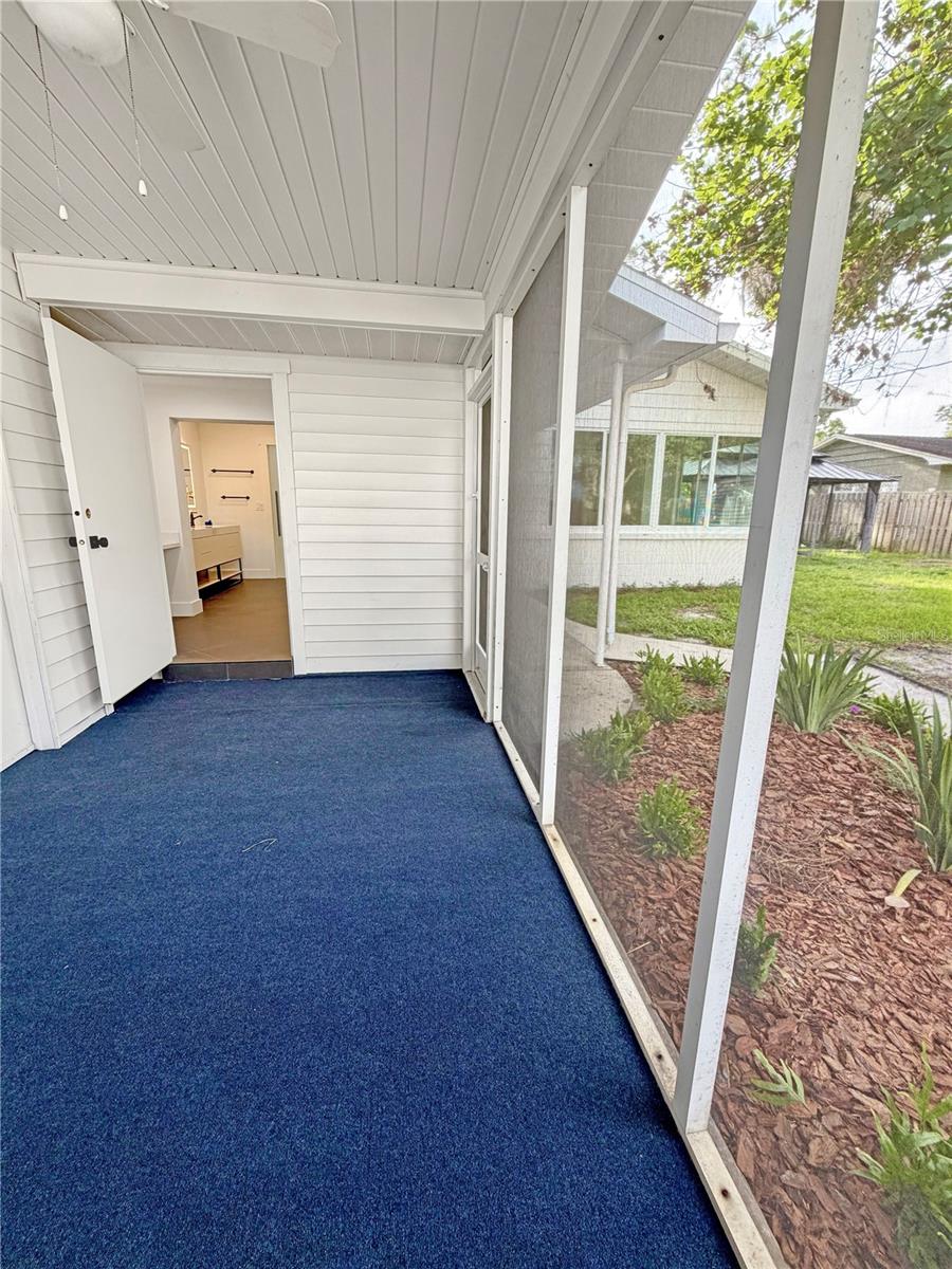 20 E Division St Property Photo 37