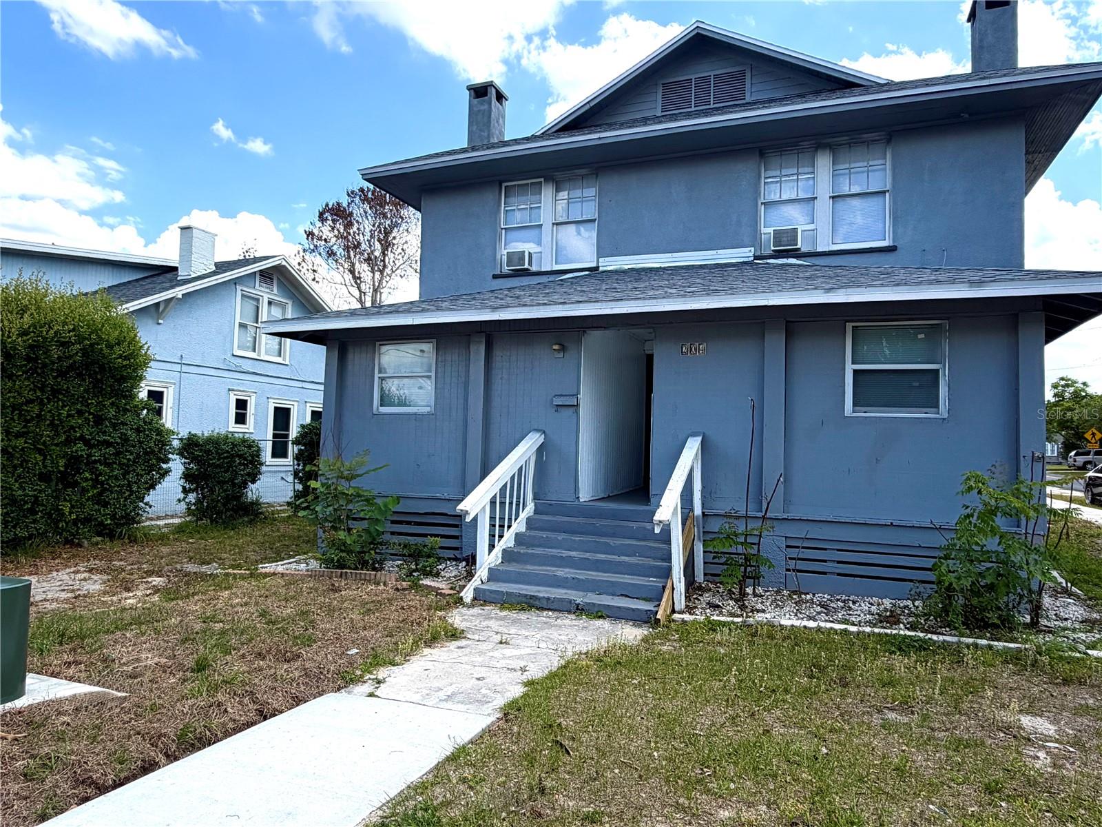 204 Avenue D Ne Property Photo 1