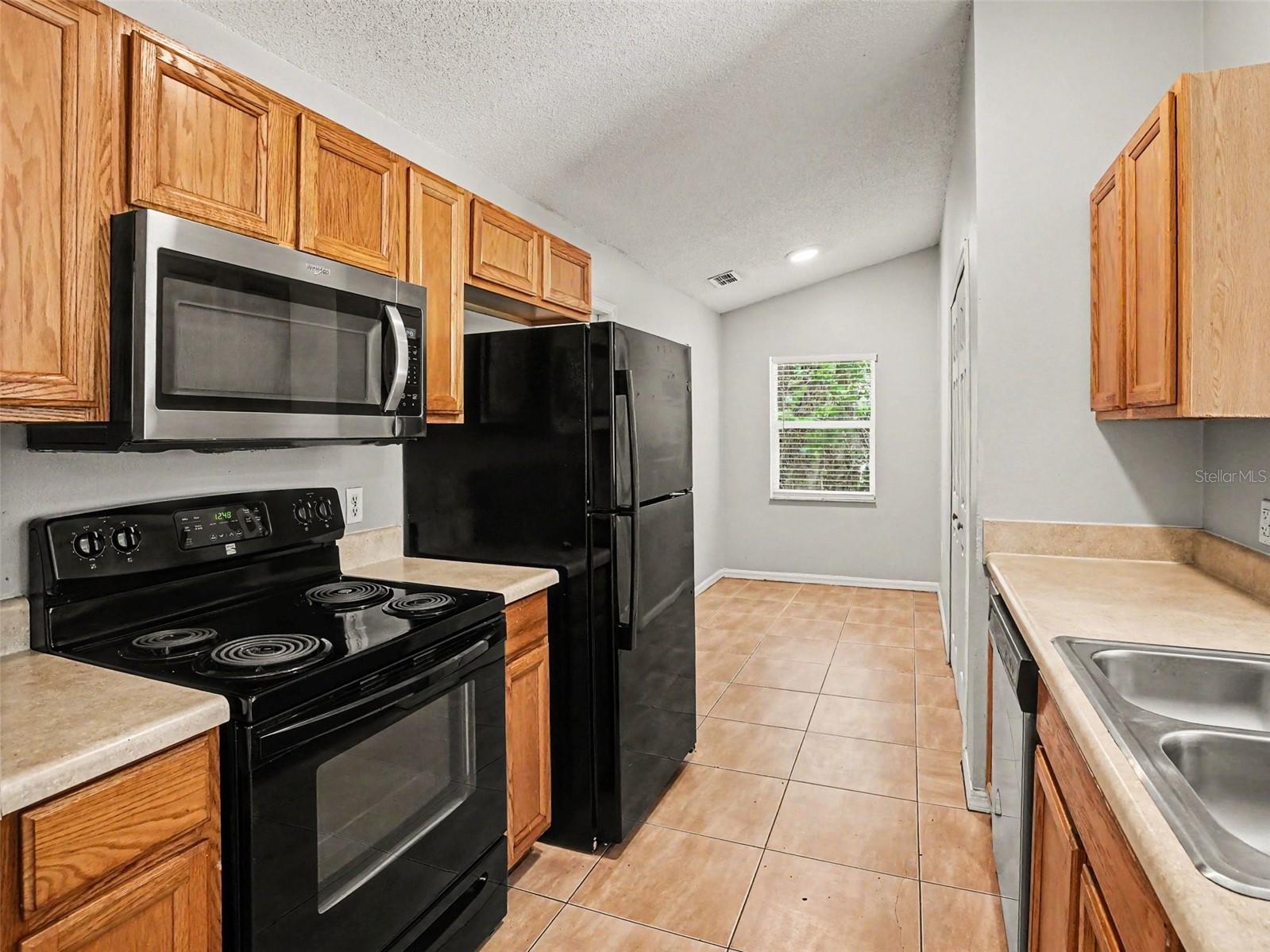 2481 Winchester Blvd Property Photo 2