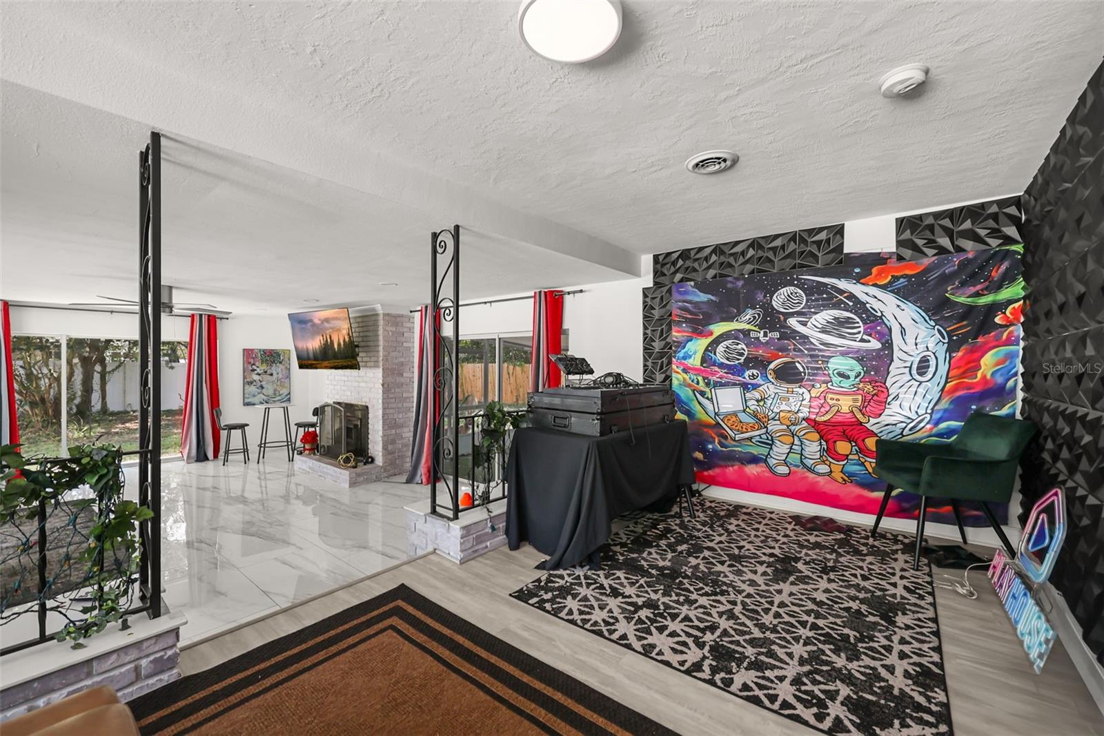 2909 Hargill Dr Property Photo 4