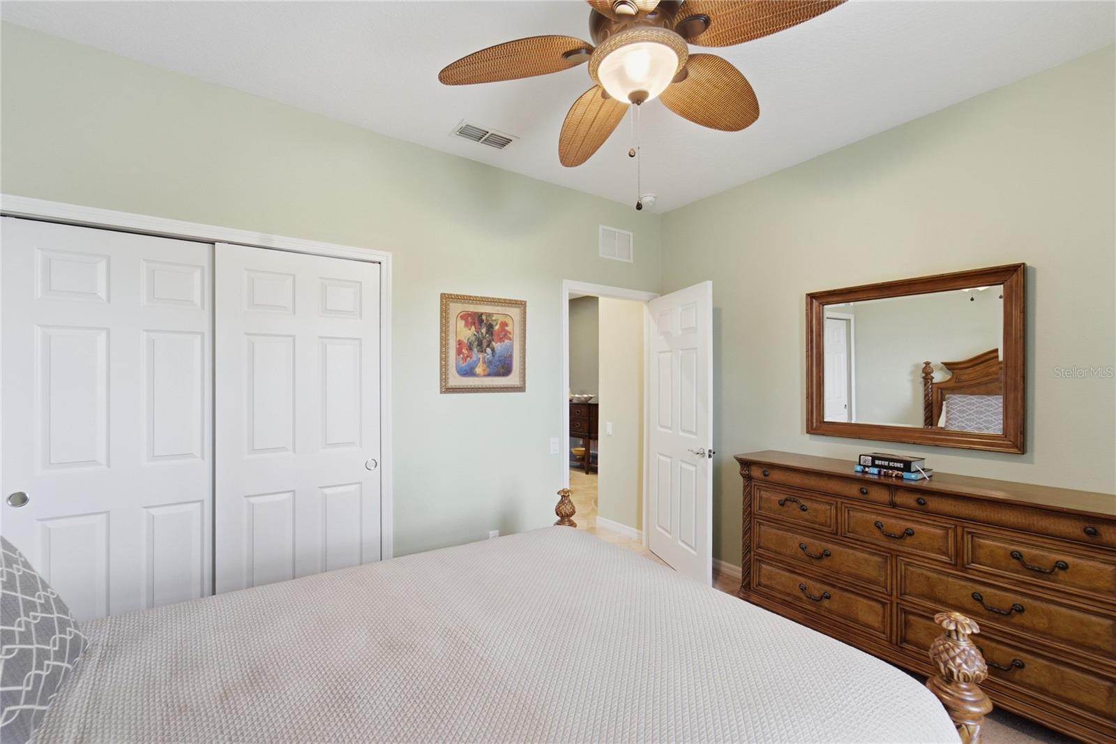 212 Granada Ln Property Photo 6