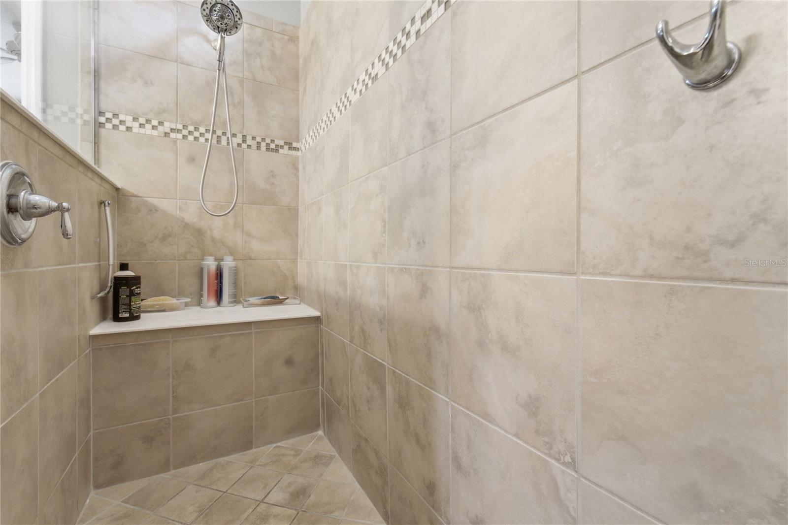 212 Granada Ln Property Photo 33