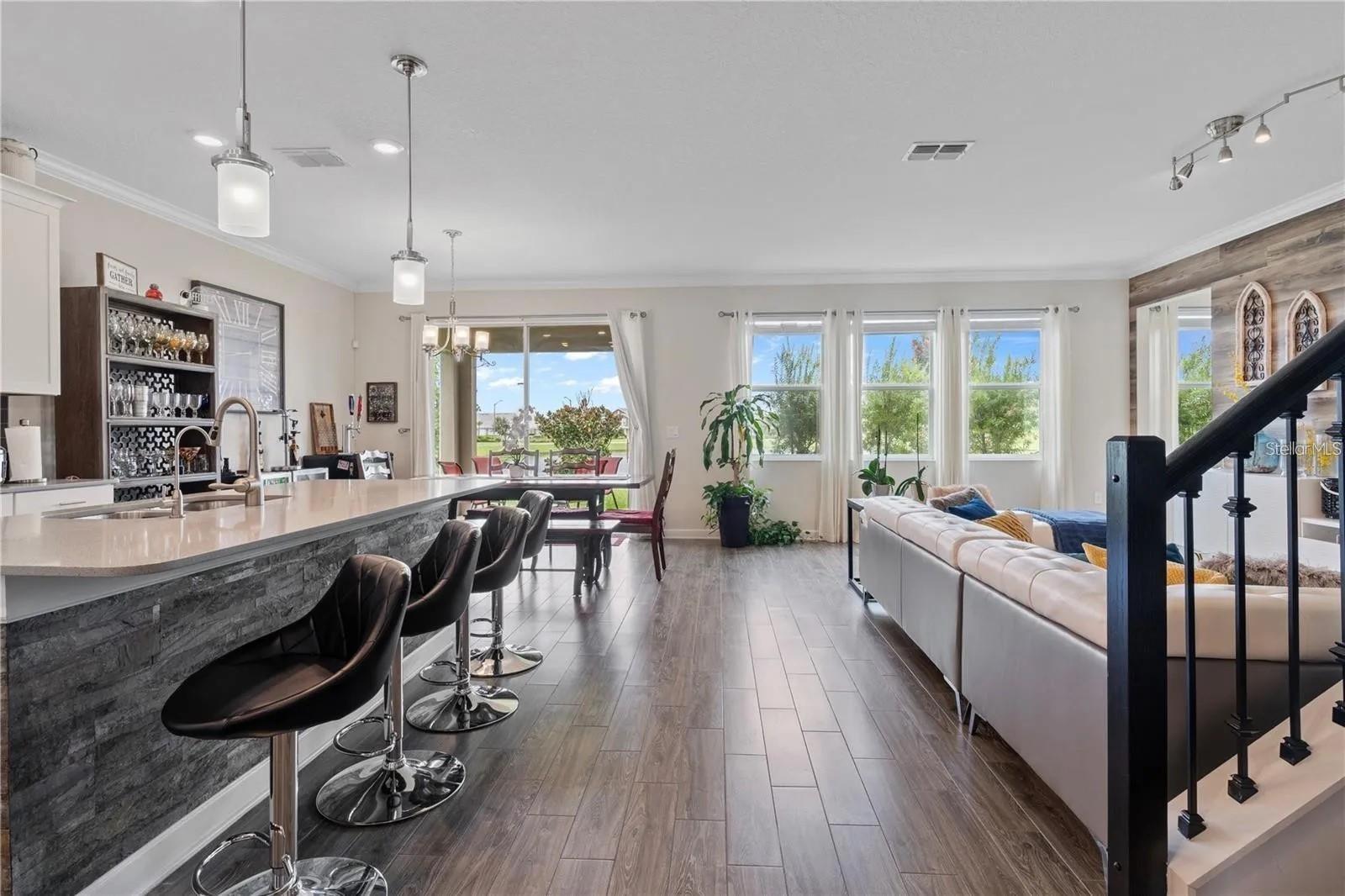 11819 Imaginary Way Property Photo 4