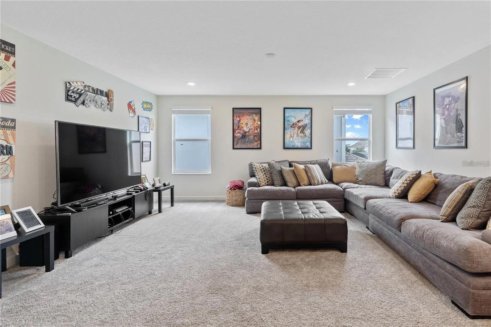 11819 Imaginary Way Property Photo 12
