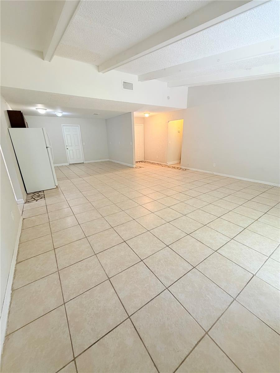 336 Montgomery Ct Property Photo 17